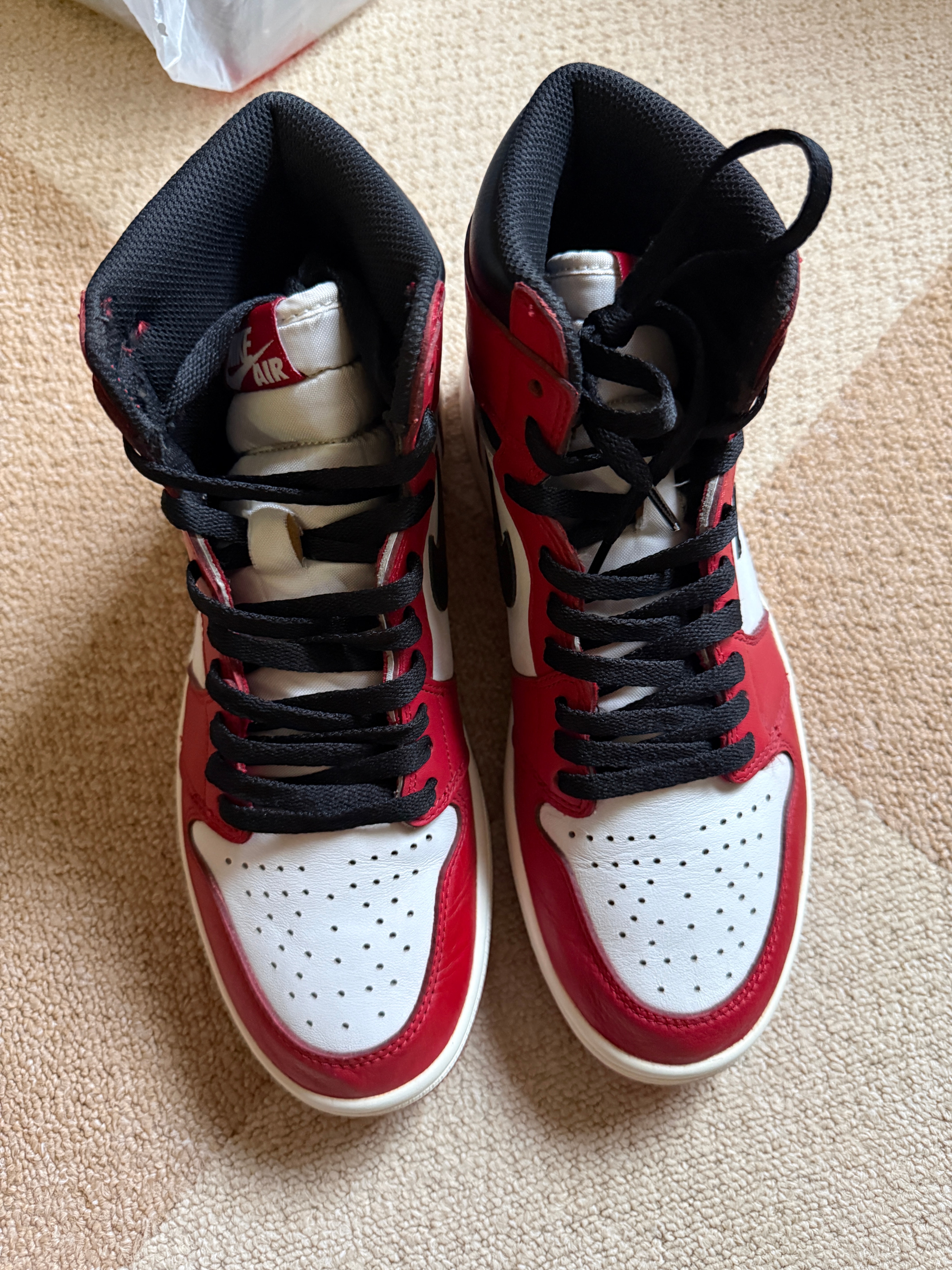 Nike Air Jordan 1 Retro High "Chicago" (2015)