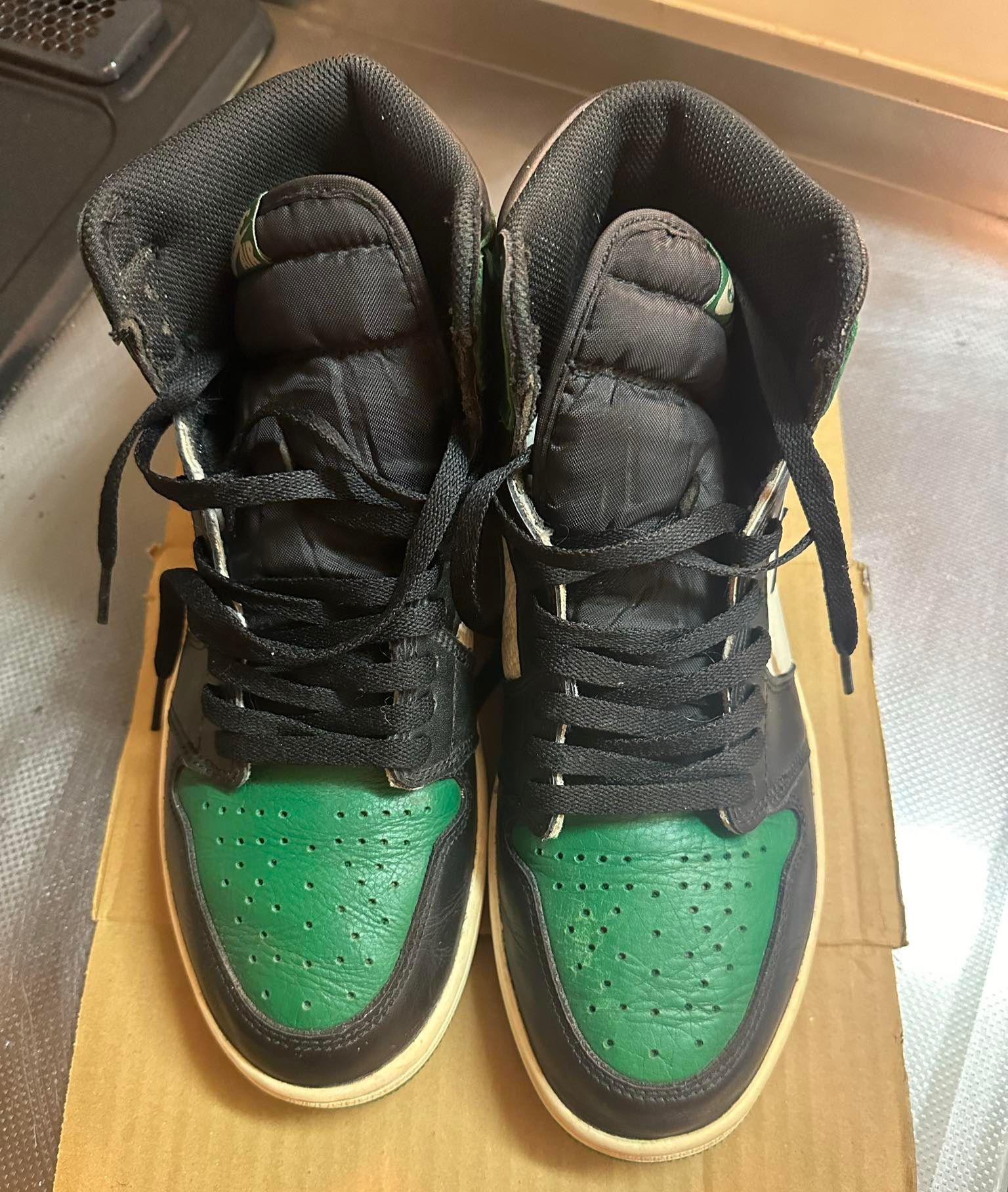 Nike Air Jordan 1 Retro High OG "Pine Green"(2018)