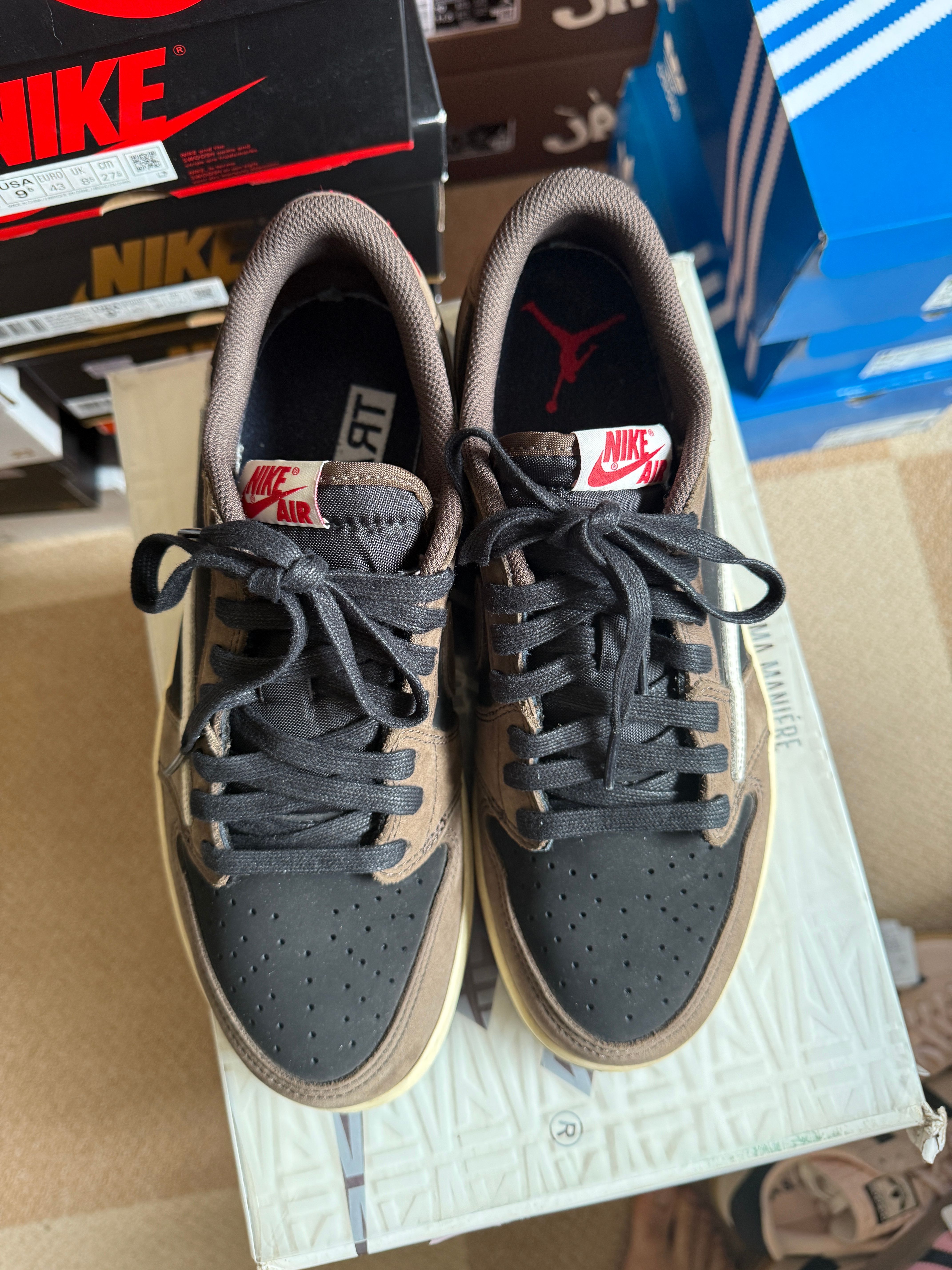 Travis Scott × Nike Air Jordan 1 Low OG SP-T "Black/Dark Mocha"