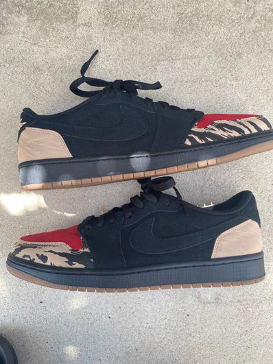Sole Fly × Nike Air Jordan 1 Low "Black and Sport Red"