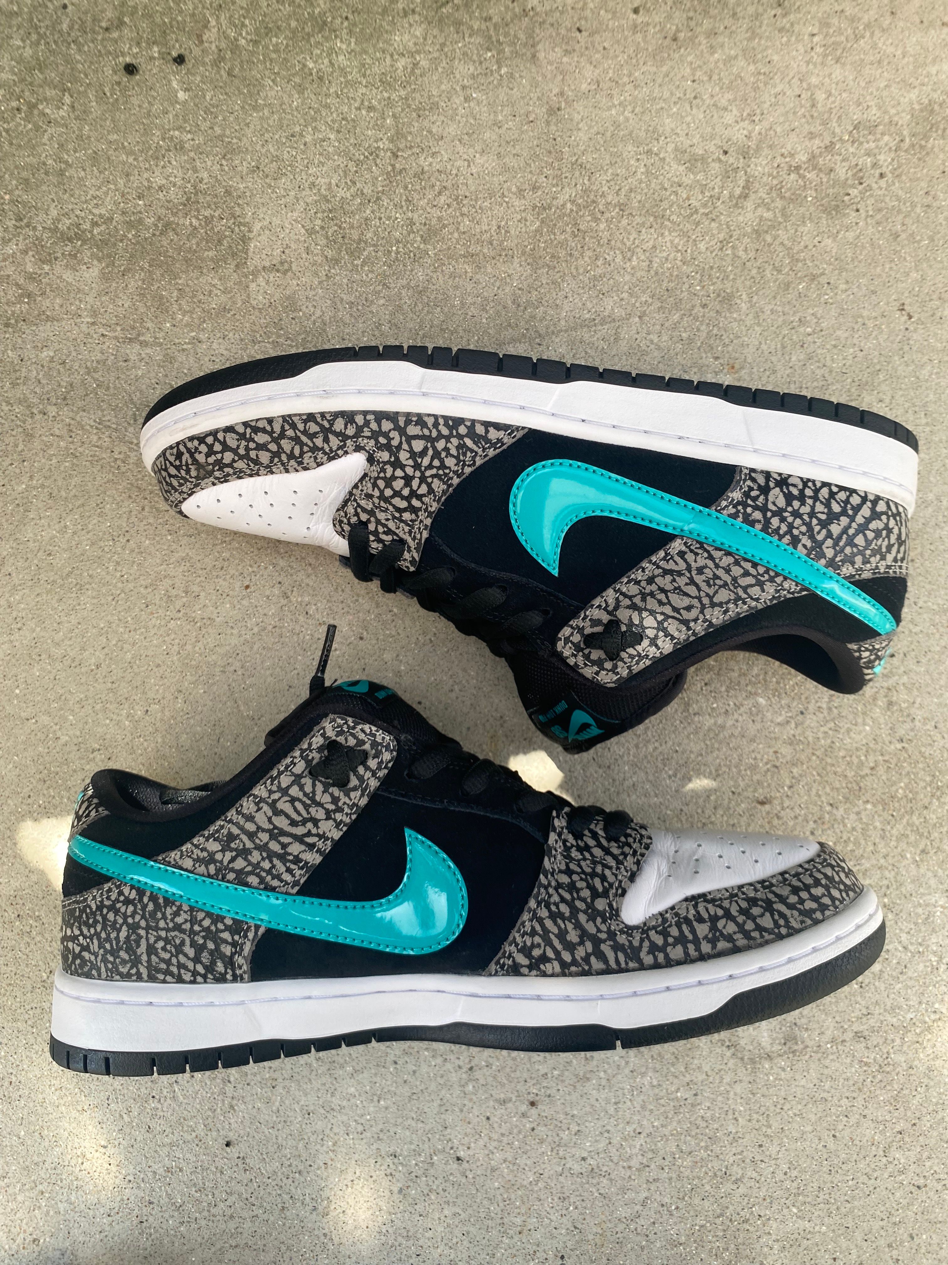 Nike SB Dunk Low "Elephant/Safari"