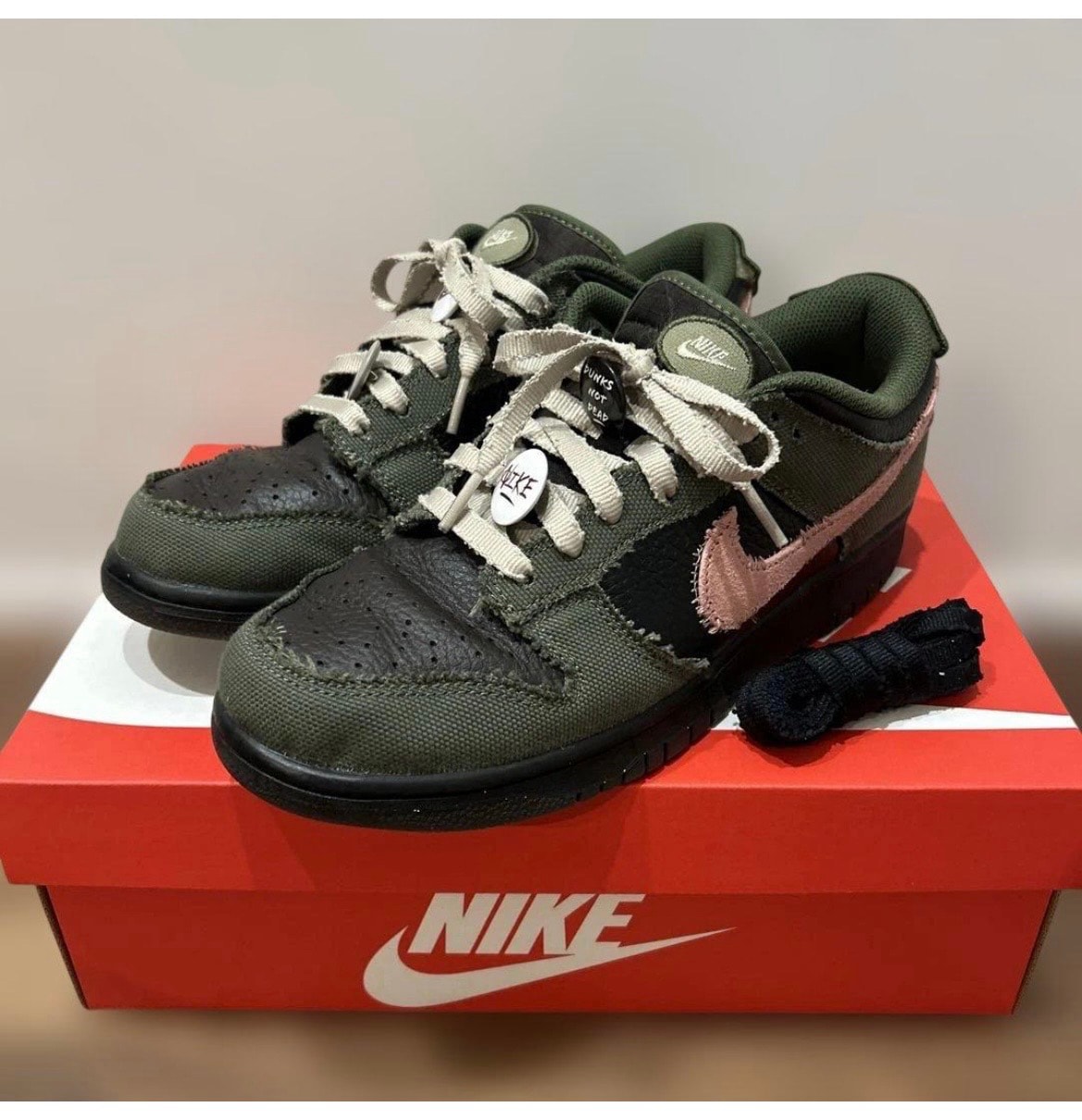 Nike Dunk Low Retro LTD " Army Olive/Black/Velvet Brown/Rust Pink"