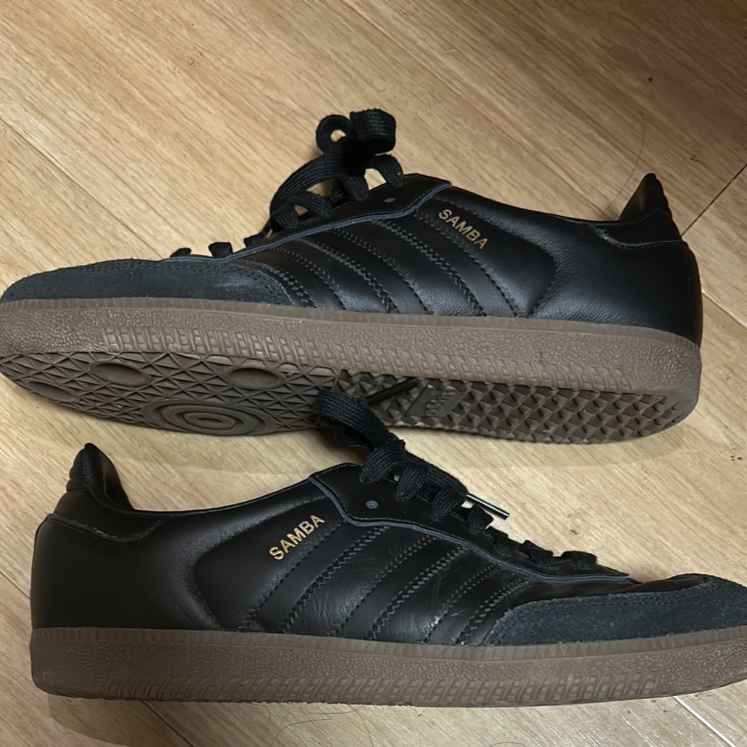 adidas Samba OG "Core Black/Gum"