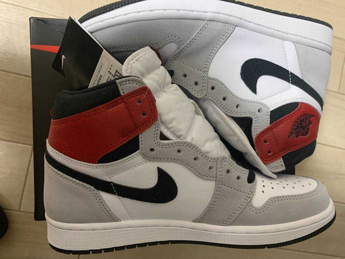 Nike Air Jordan 1 High OG "White/Black/Light Smoke Grey"