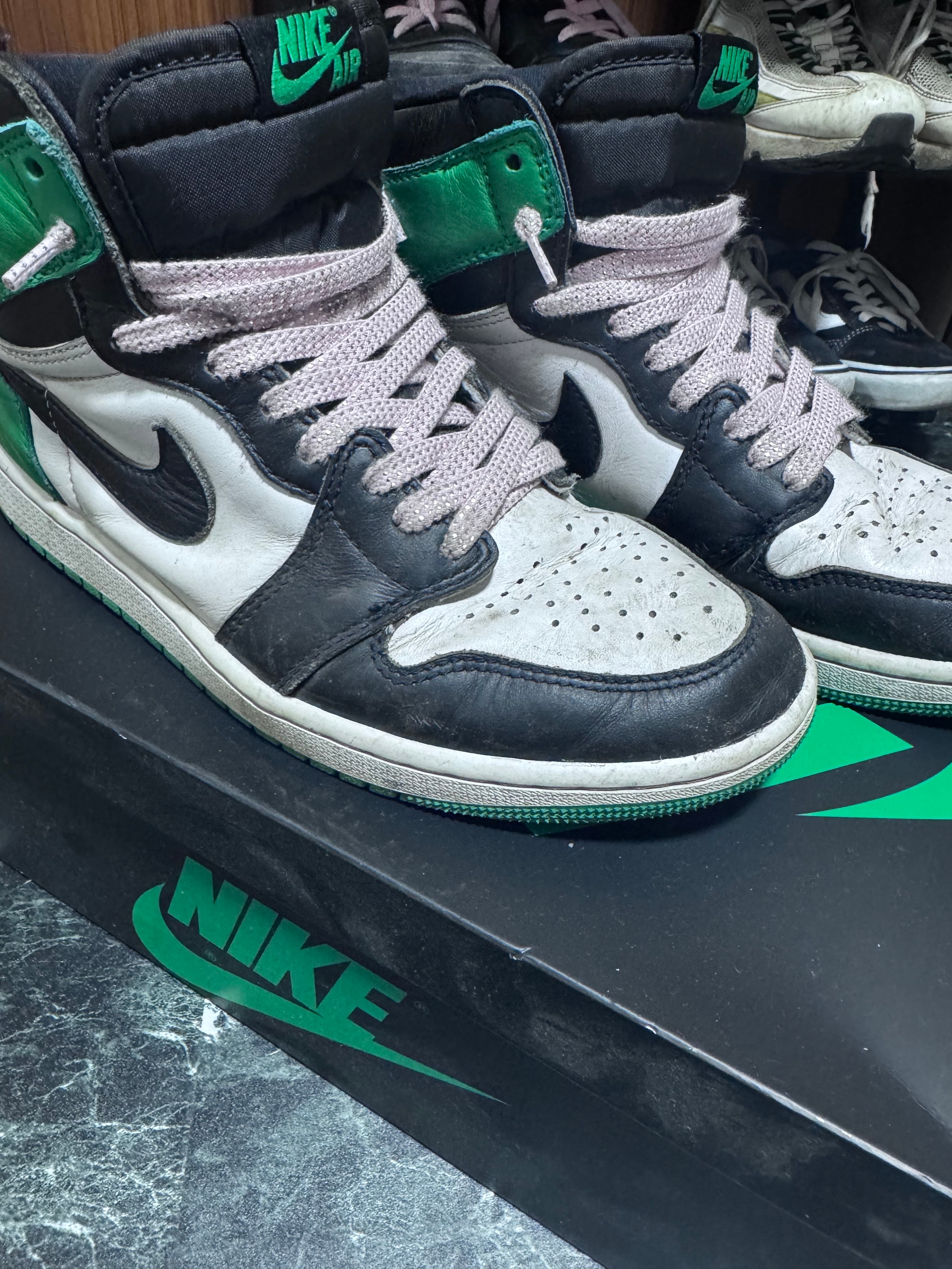 Nike Air Jordan 1 Retro High OG "Celtics/Black and Lucky Green" (2023)