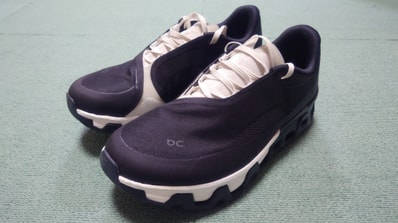 POST ARCHIVE FACTION × On Cloudmonster Hyper "Black"