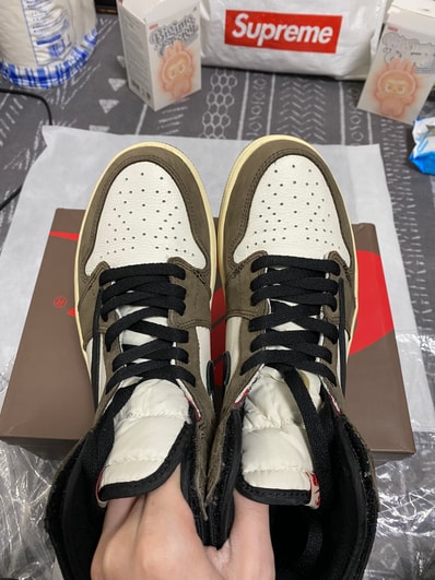 Travis Scott × Nike Air Jordan 1 Retro High OG TS SP "Sail/Dark Mocha"