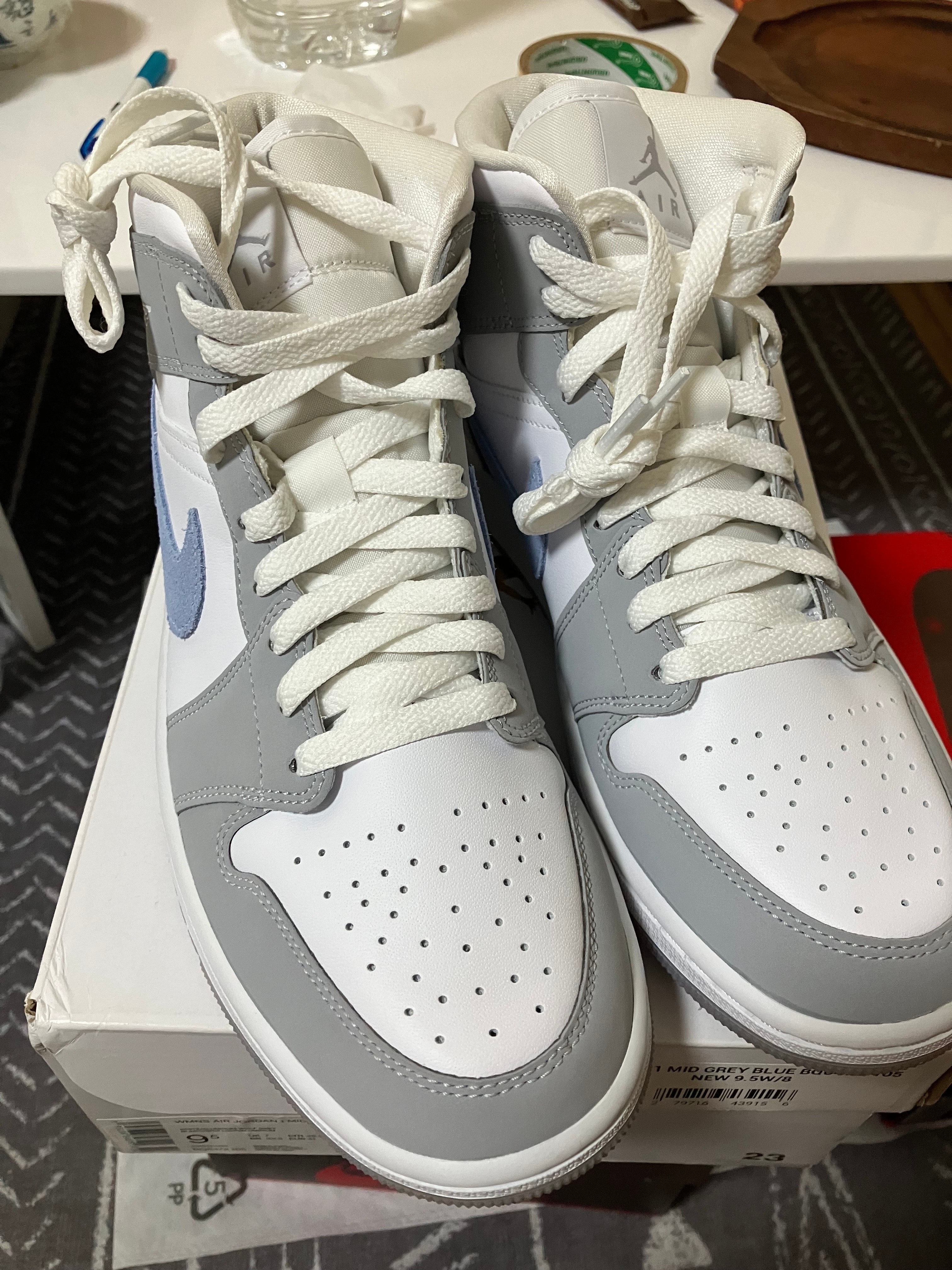 Nike Women's Air Jordan 1 Mid "Wolf Grey"