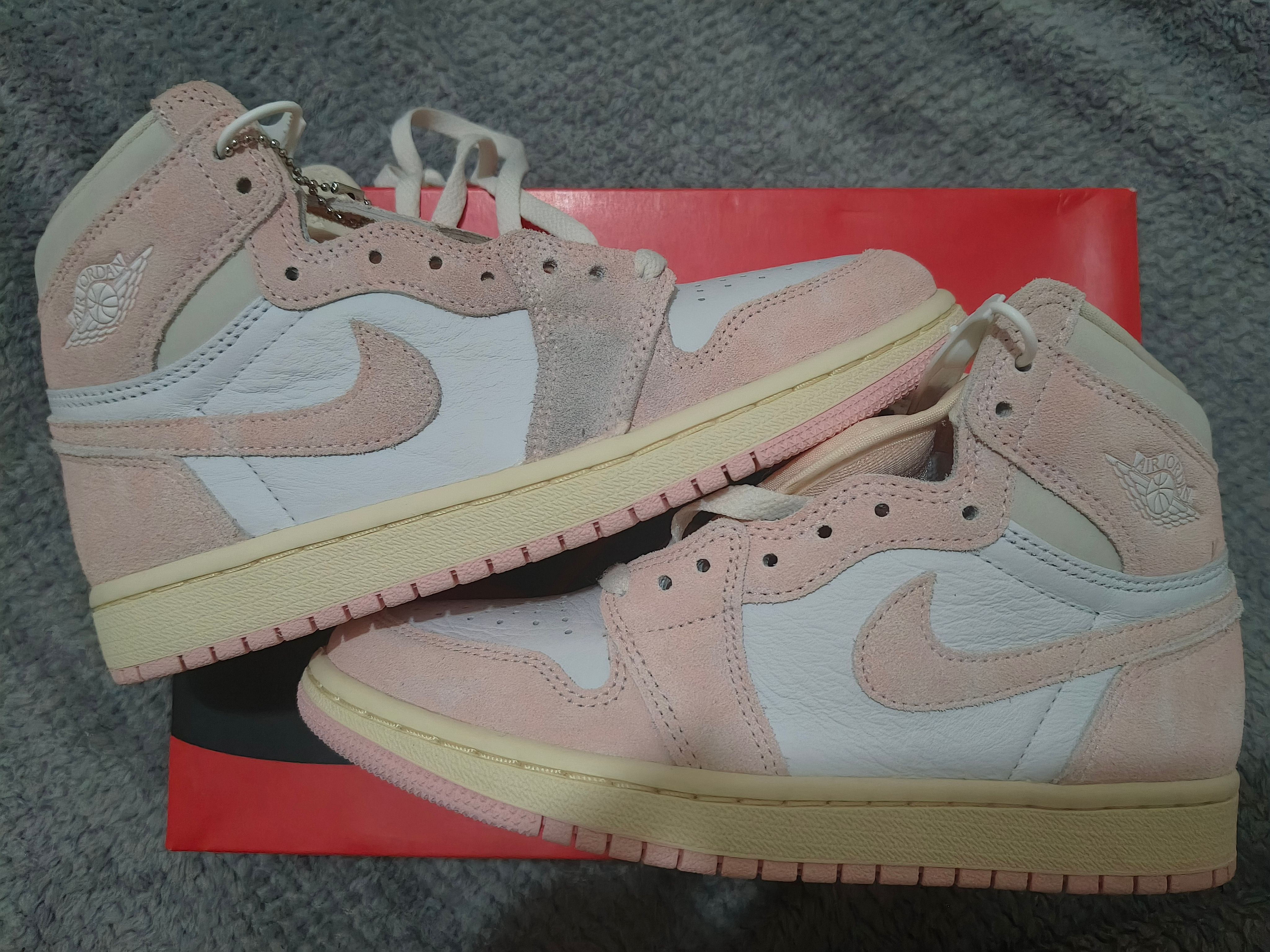 Nike Women's Air Jordan 1 Retro High OG "Washed Pink"