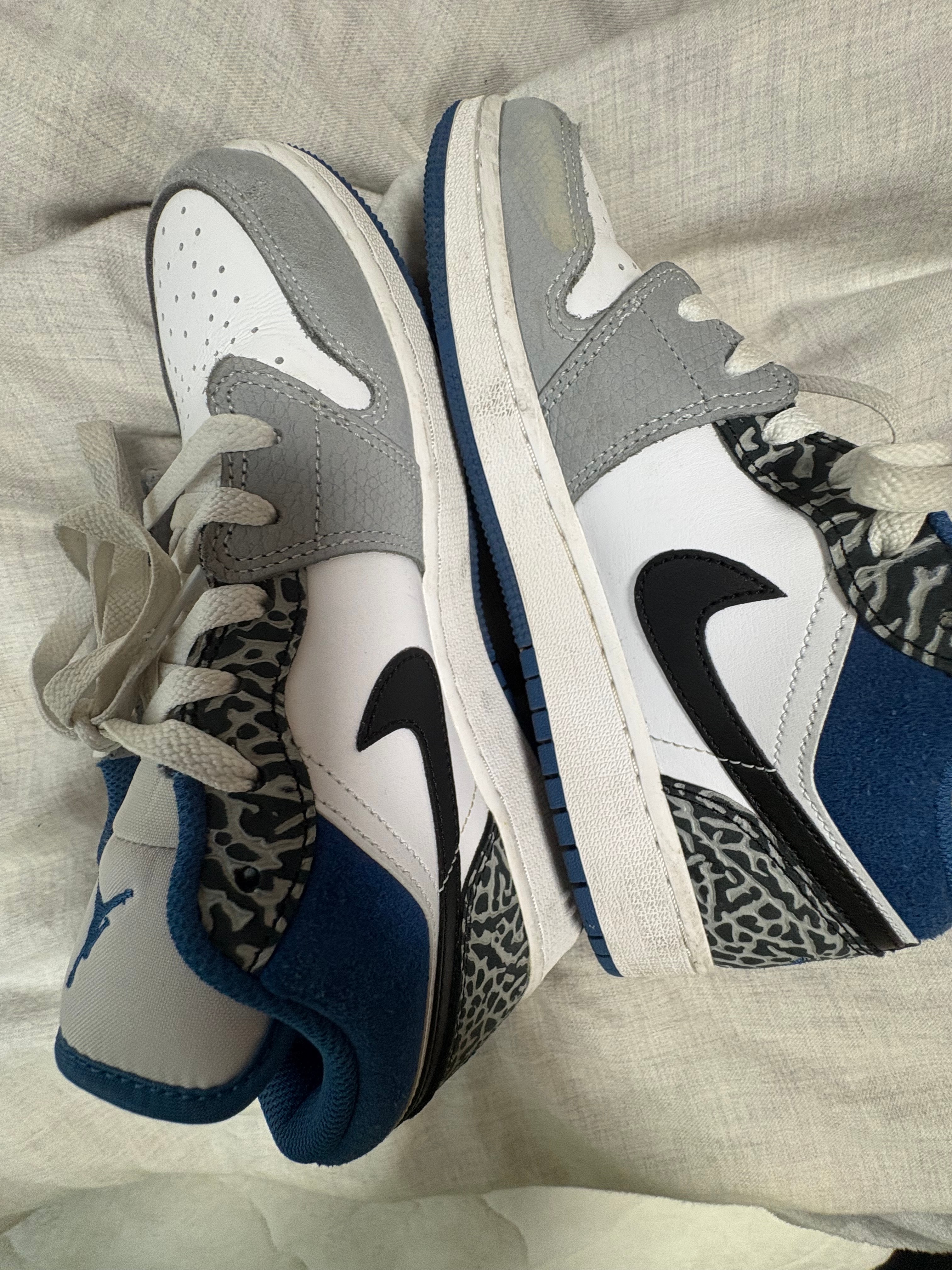 Nike Air Jordan 1 Low "True Blue"