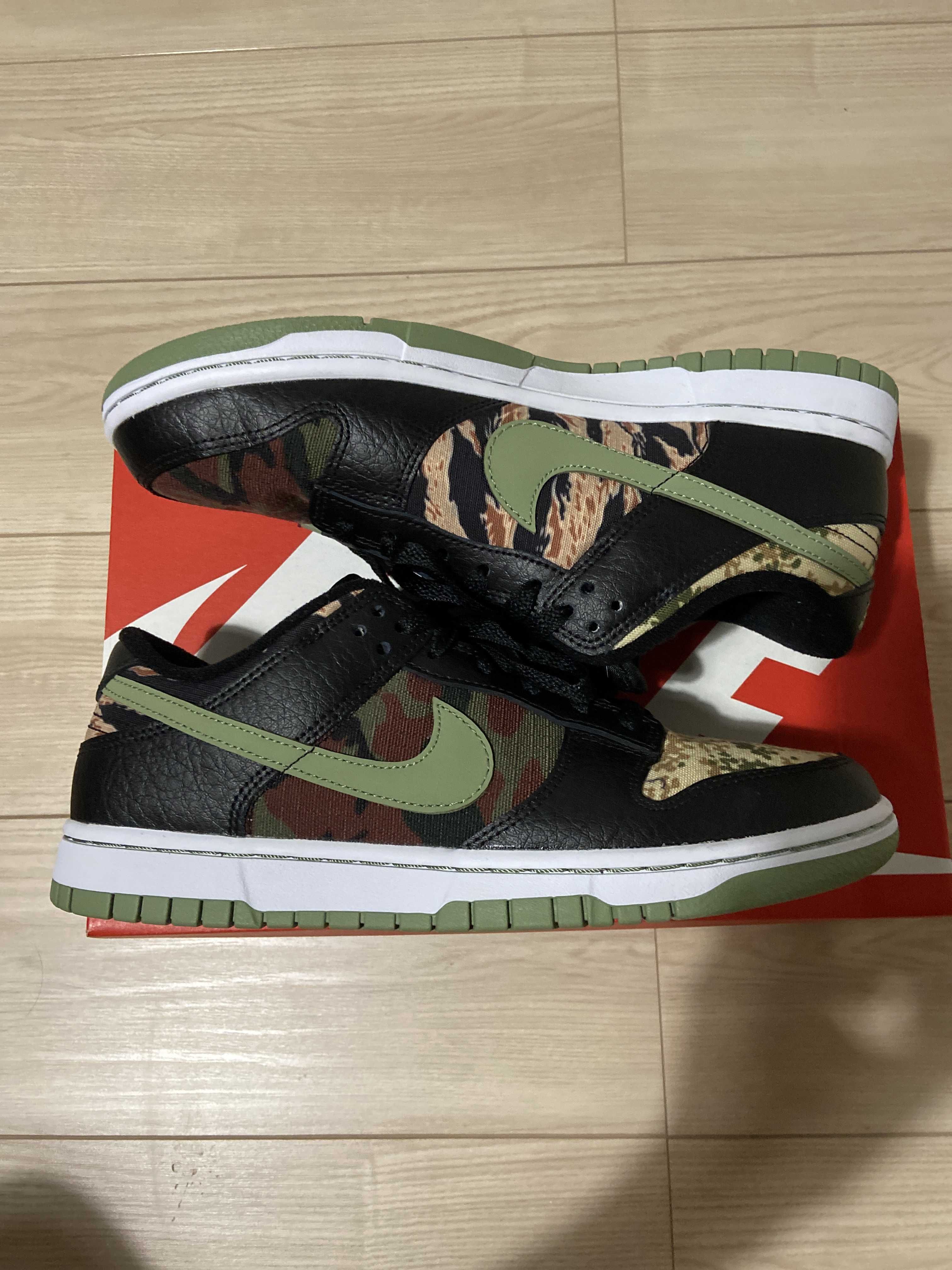 NIKE DUNK LOW SE "BLACK MULTI CAMO"