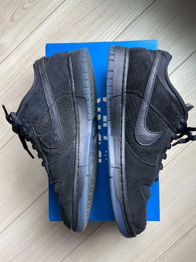 UNDEFEATED × Nike Dunk Low SP "5 ON IT"