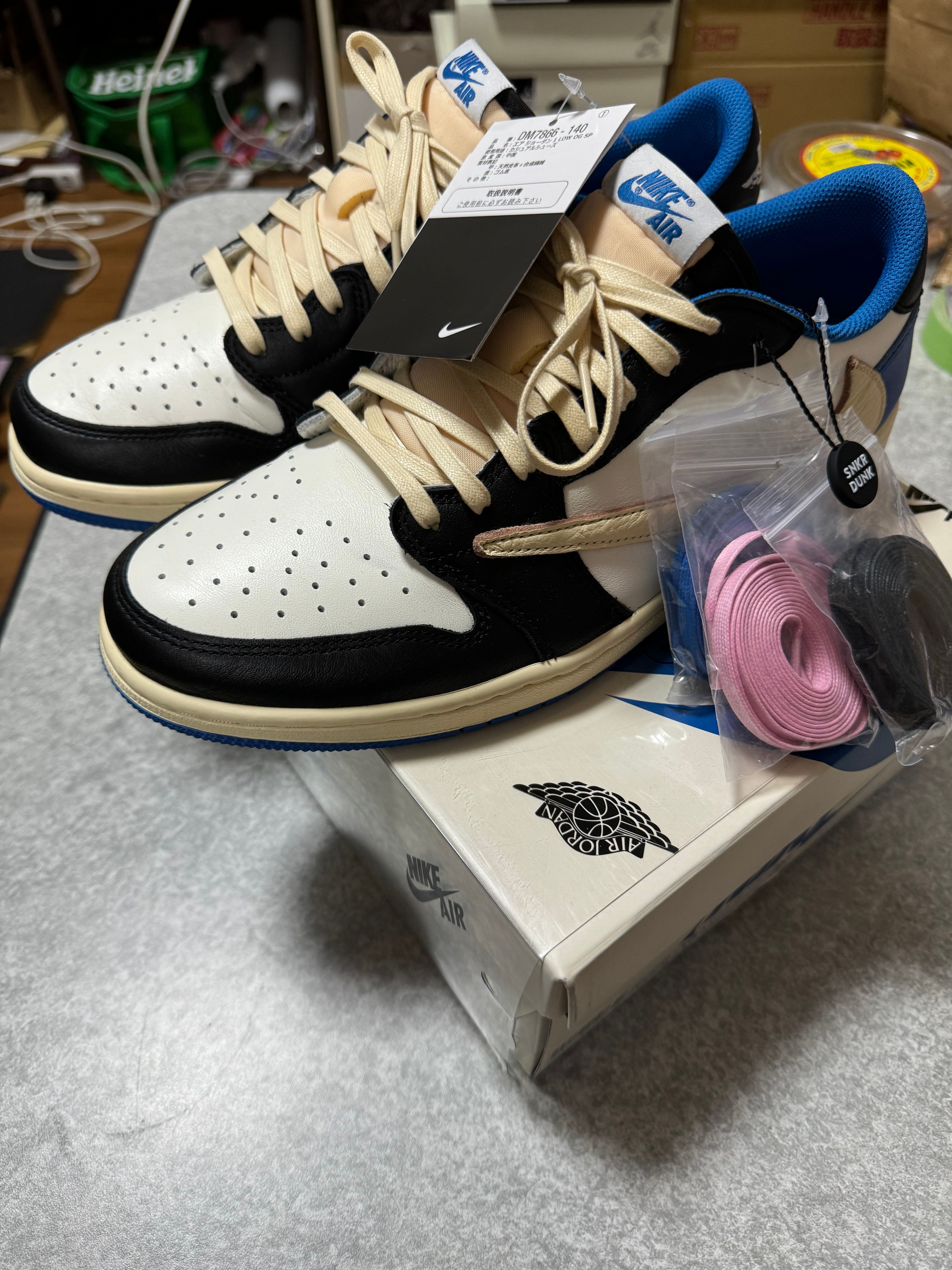 Travis Scott × fragment design × Nike Air Jordan 1 Low OG SP "Military Blue"