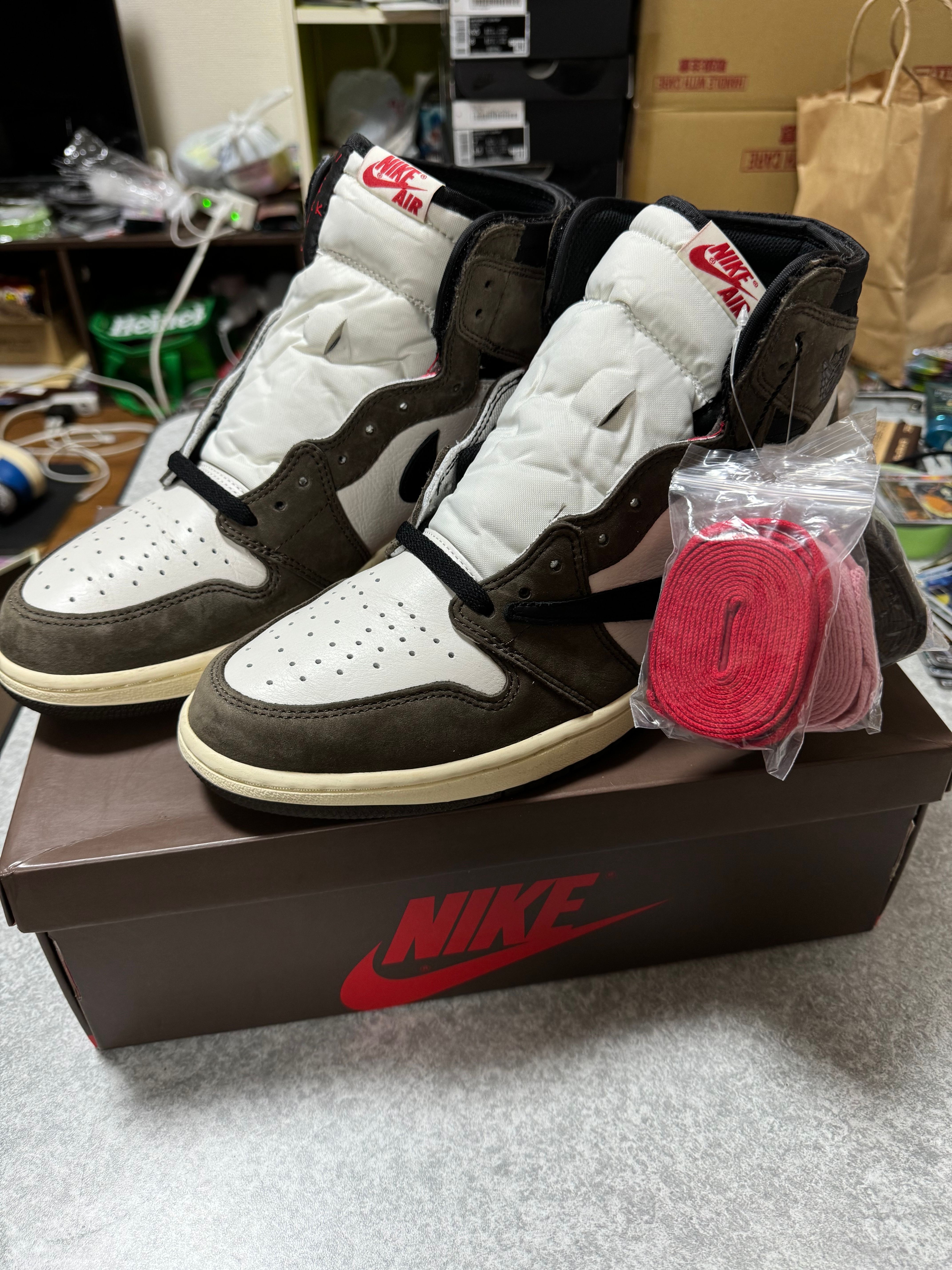 Travis Scott × Nike Air Jordan 1 Retro High OG TS SP "Sail/Dark Mocha"