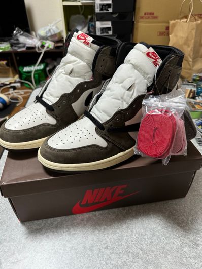 Travis Scott × Nike Air Jordan 1 Retro High OG TS SP "Sail/Dark Mocha"