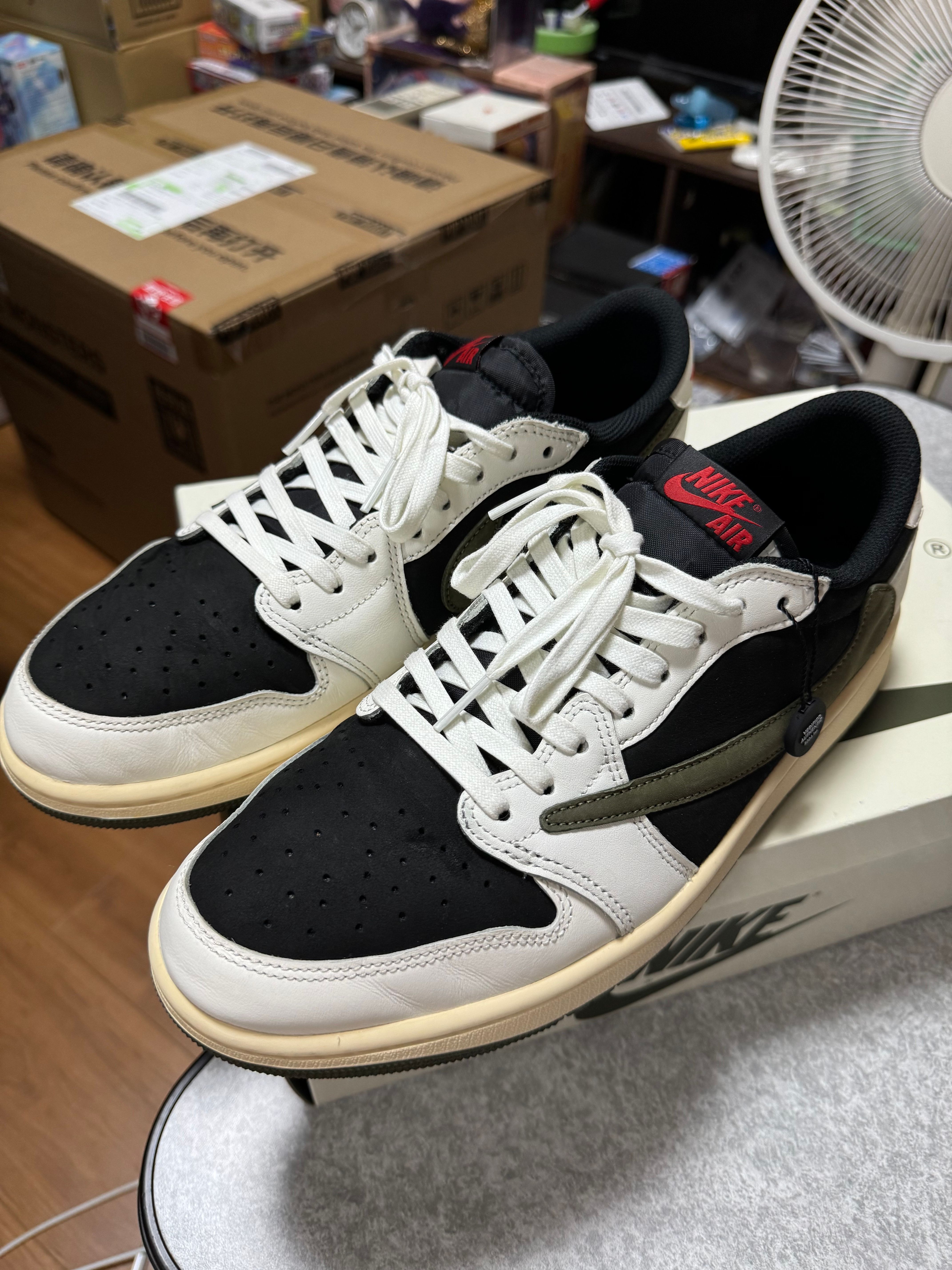 Travis Scott × Nike Women's Air Jordan 1 Low OG "Medium Olive"