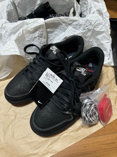 Travis Scott × Nike Air Jordan 1 Low OG SP "Black Phantom"