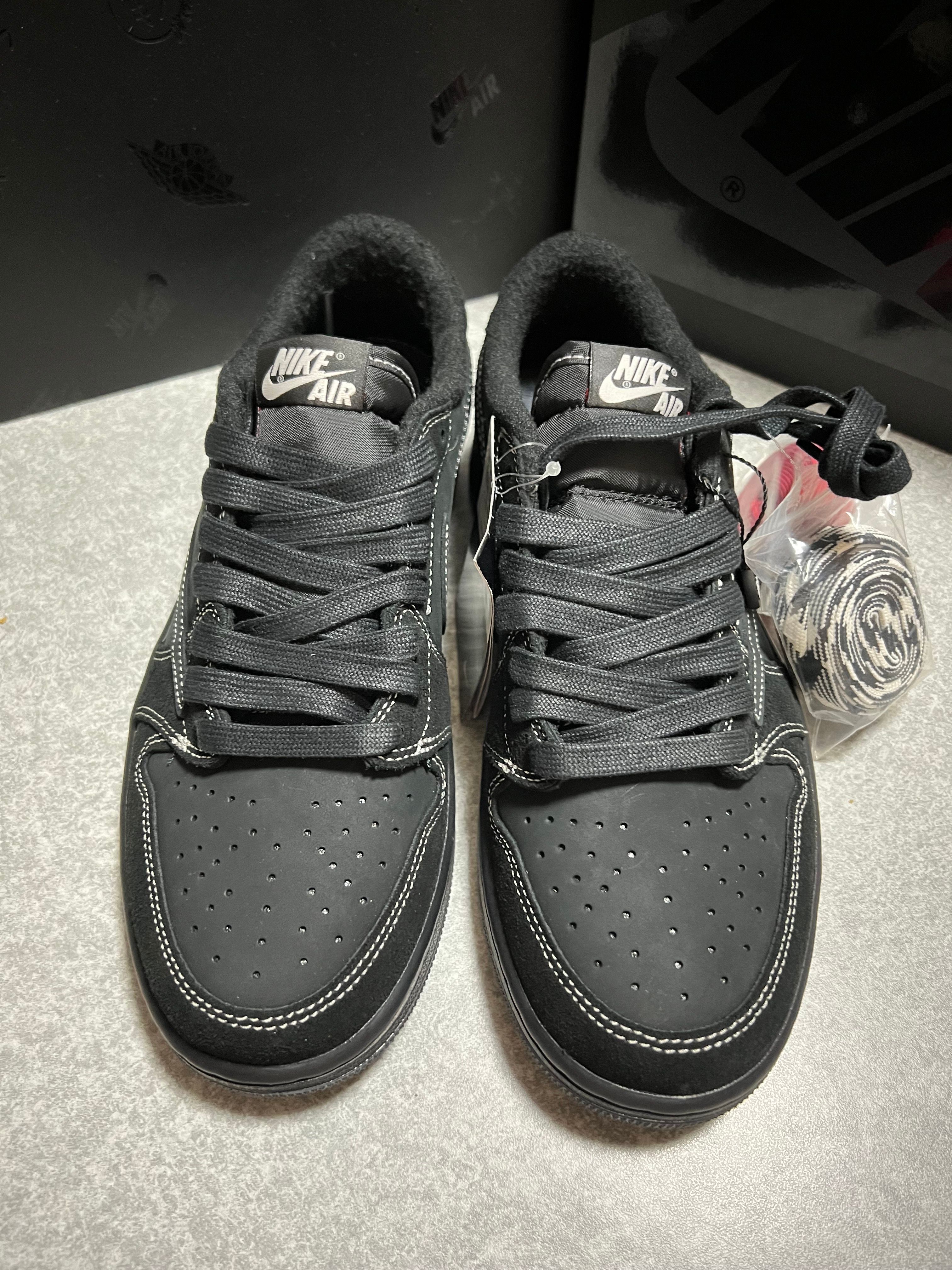 Travis Scott × Nike Air Jordan 1 Low OG SP "Black Phantom"