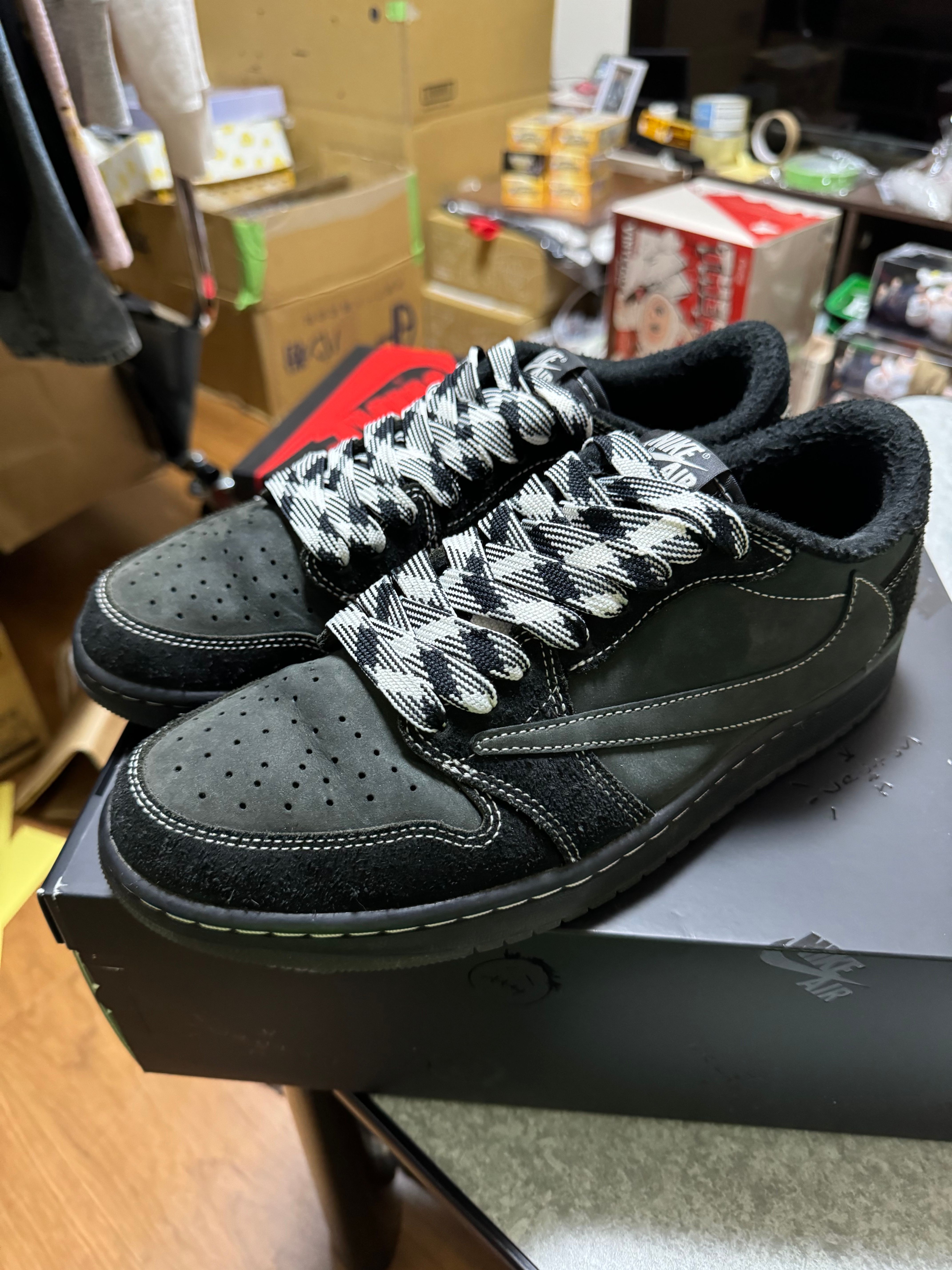 Travis Scott × Nike Air Jordan 1 Low OG SP "Black Phantom"