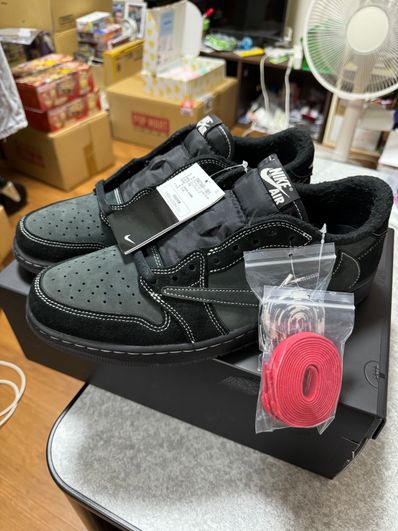 Travis Scott × Nike Air Jordan 1 Low OG SP "Black Phantom"