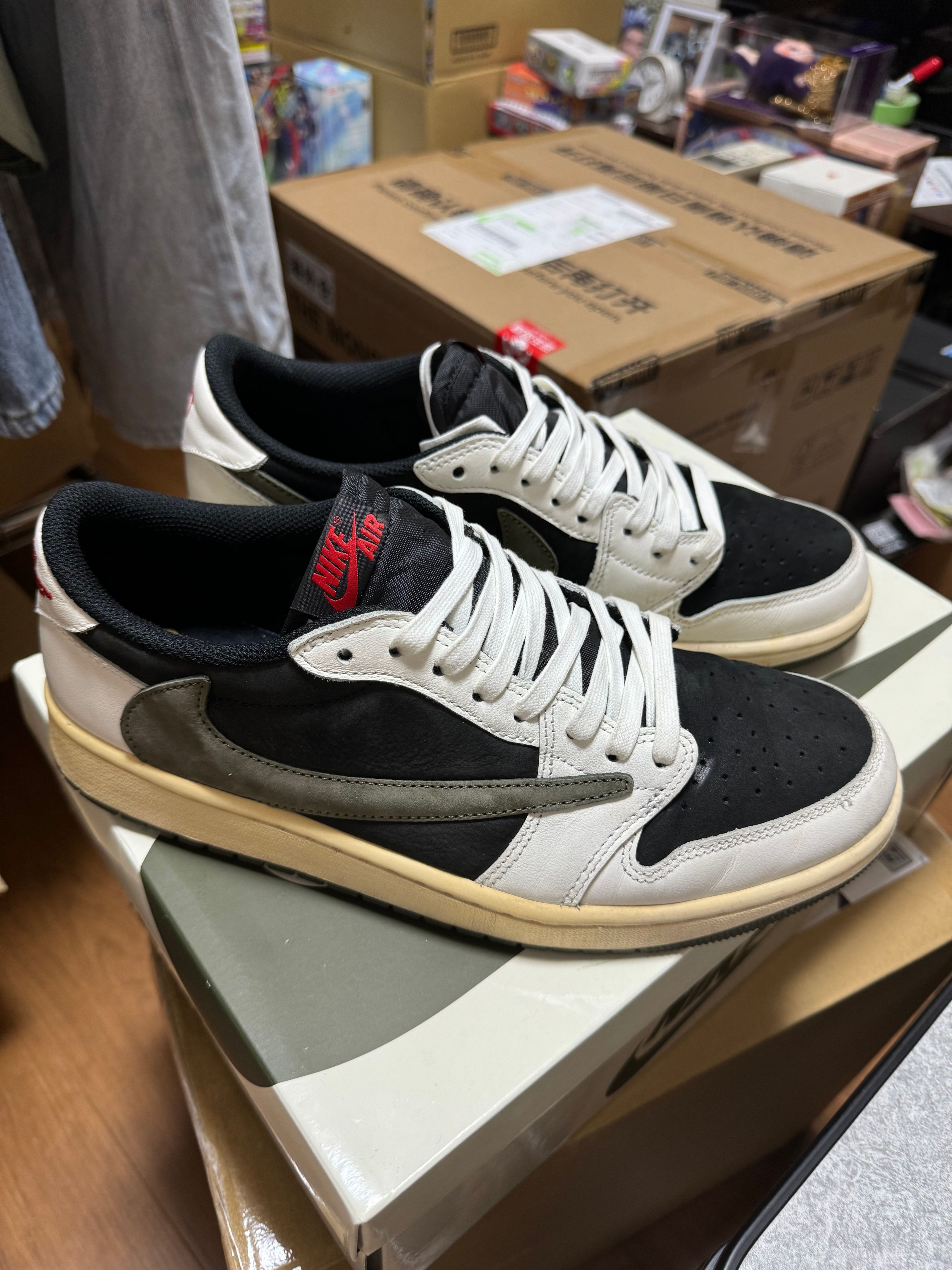 Travis Scott × Nike Women's Air Jordan 1 Low OG "Medium Olive"