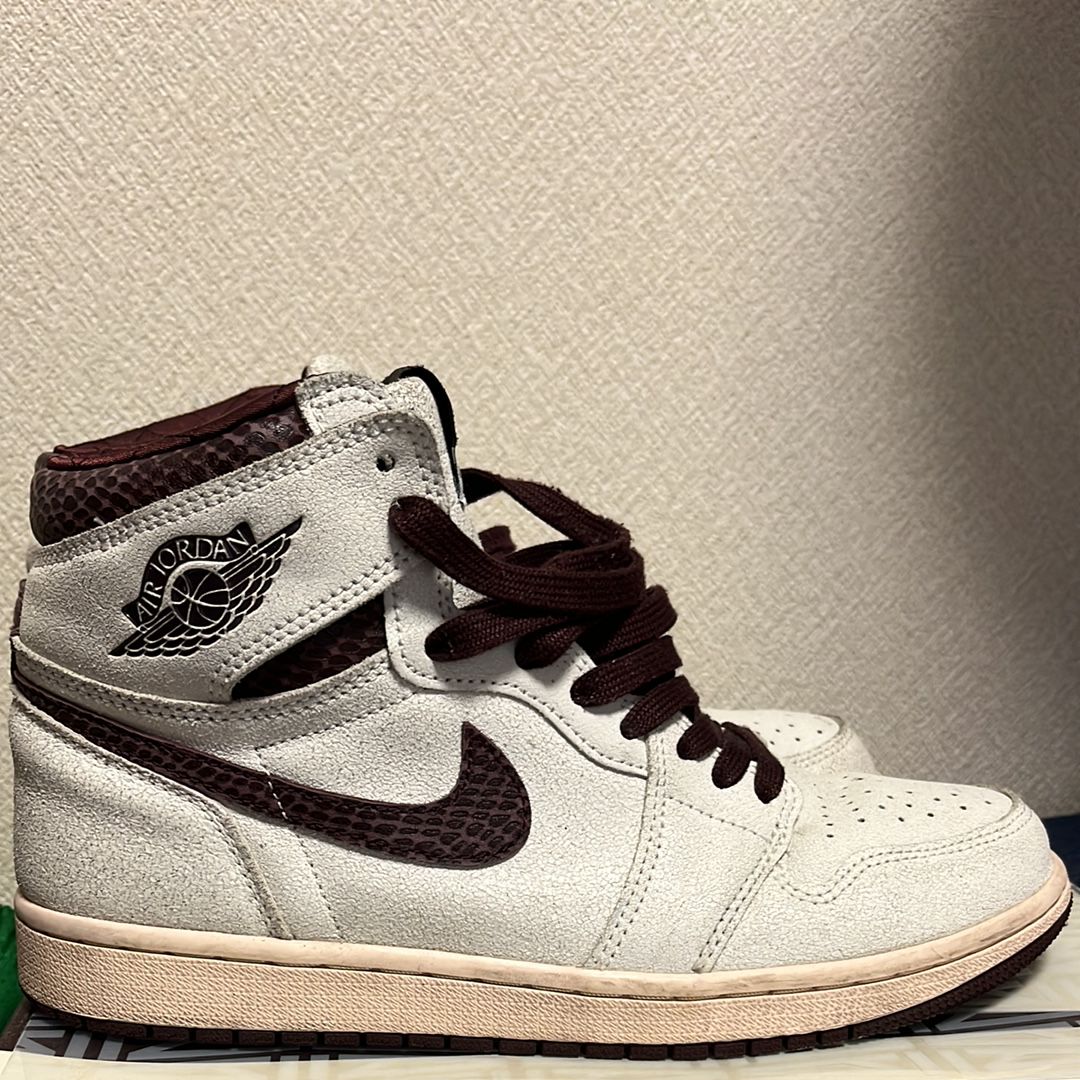 A Ma Maniere × Nike Air Jordan 1 Retro High OG "Sail and Burgundy"