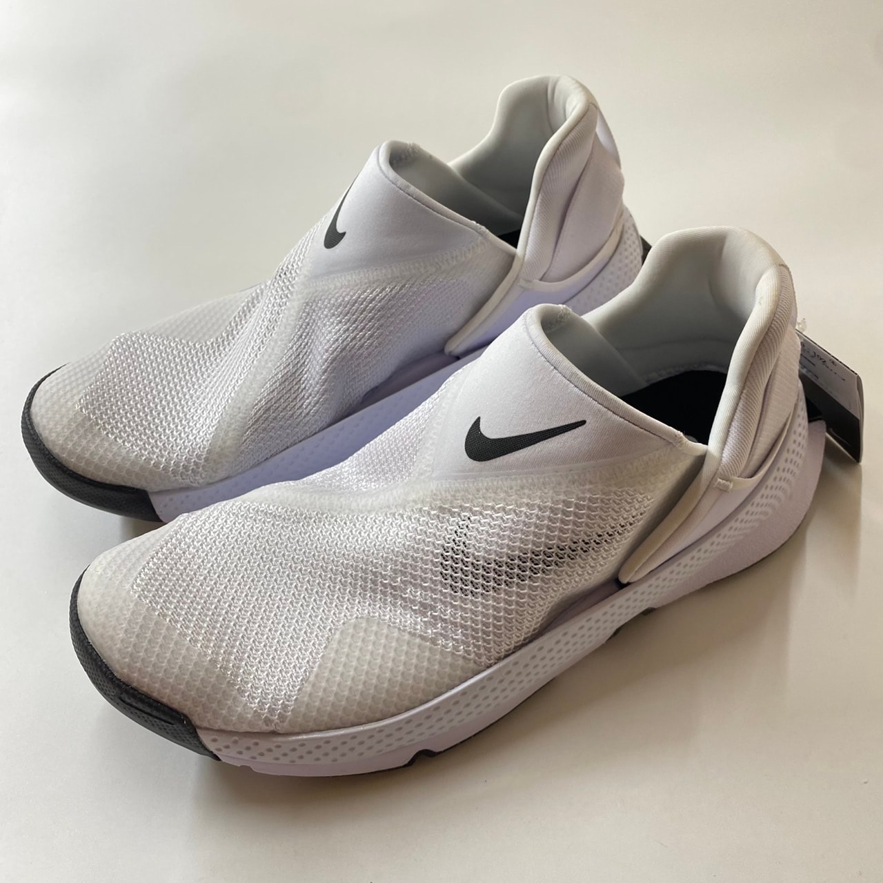 ナイキ ウィメンズ ゴー フライイーズ "ホワイト"