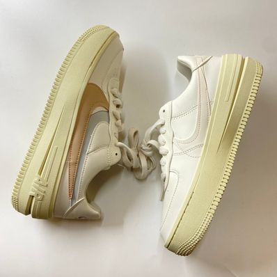 Nike Women's Air Force 1 PLT.AF.ORM "Sail/Shimmer/Arctic Orange/Silver"