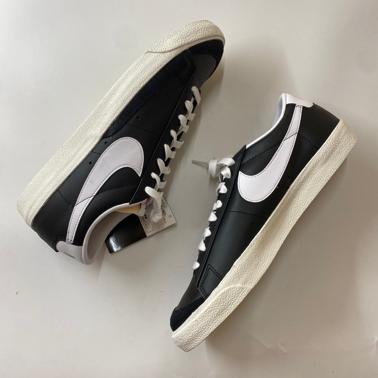 Nike Blazer Low 77 VNTG "Black/White/Sail/Total Orange"