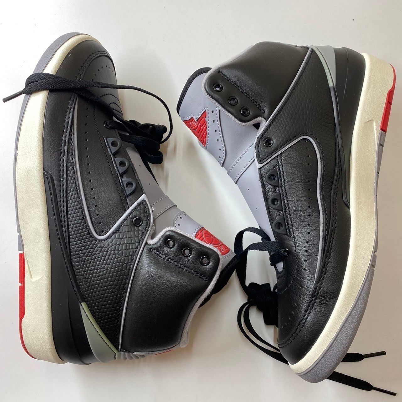 Nike Air Jordan 2 Retro "Black Cement"