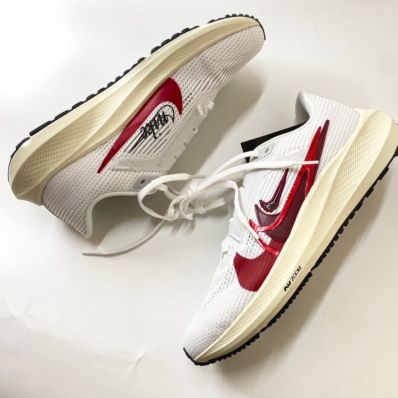 Nike Women's Air Zoom Pegasus 40 Premium "White/Photon Dust/University Red/Multi Color"