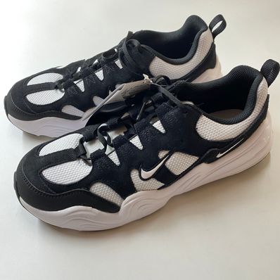 Nike Women's Tech Hera "White/Black"