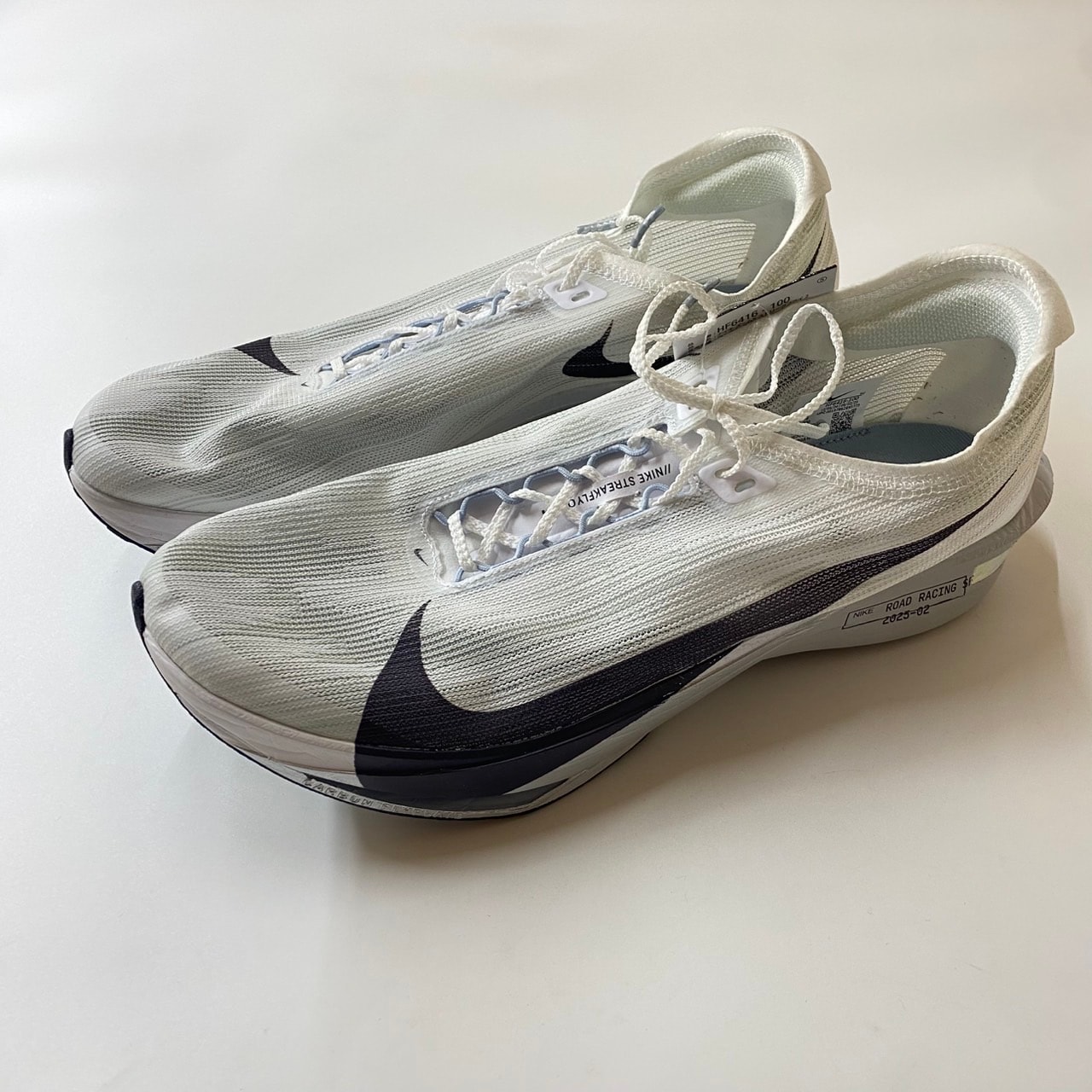 Nike Streakfly 2 "White/Gridiron/Obsidian Mist"