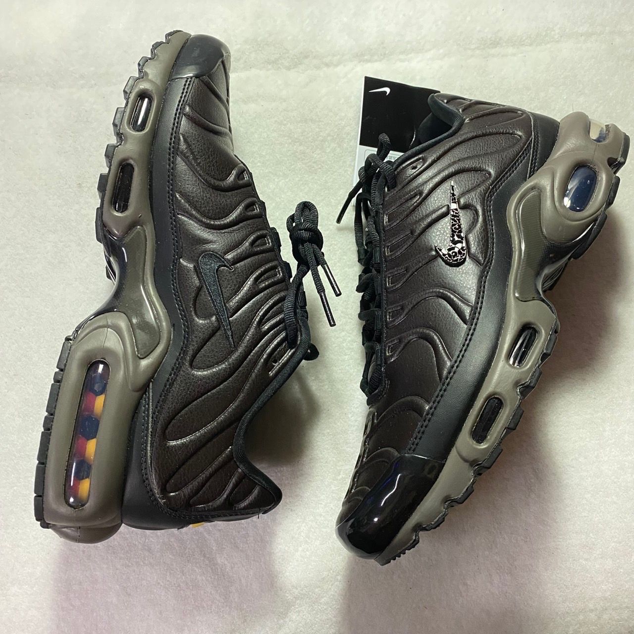Nike Air Max Plus PRM "Black Tea and Petra Brown"