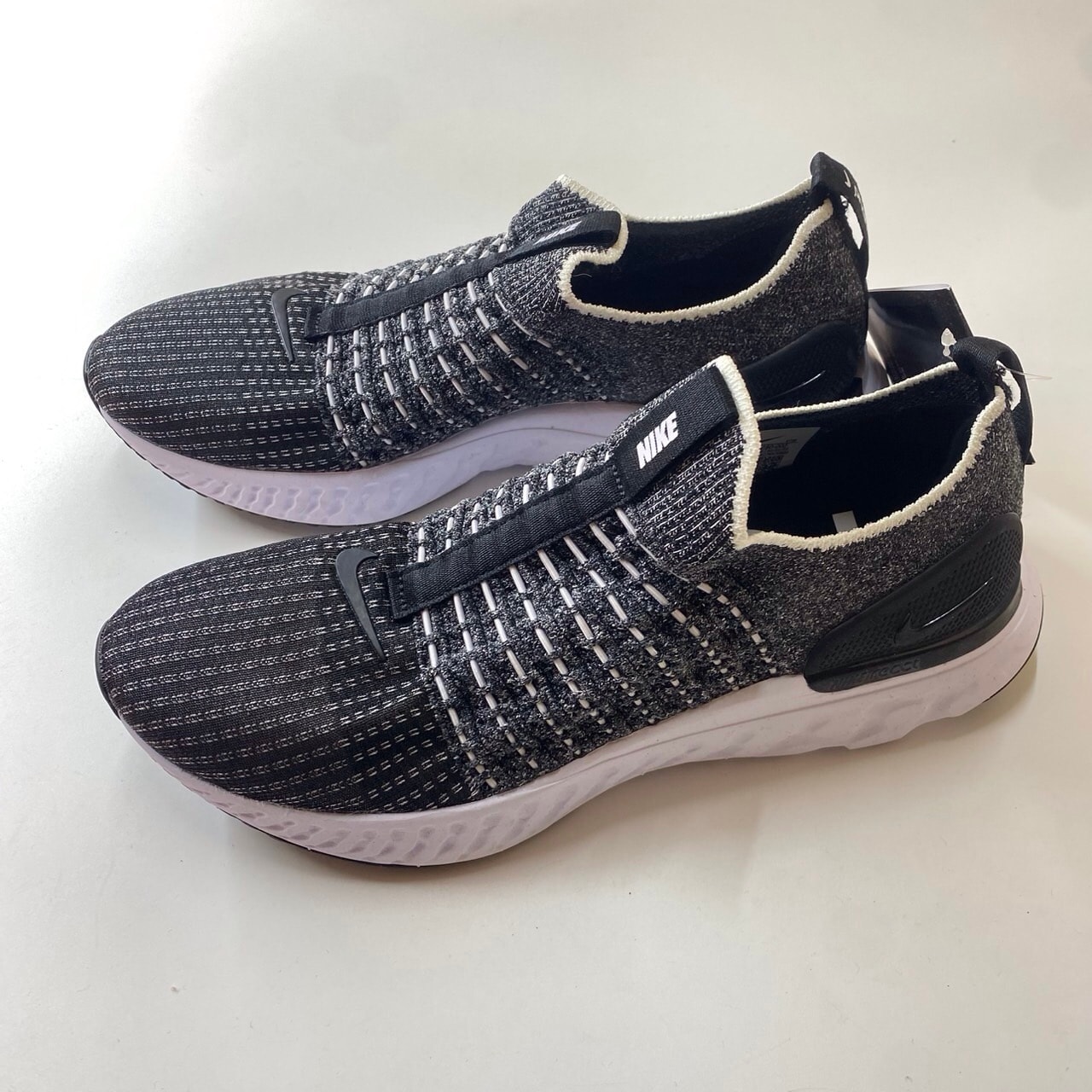 Nike Women's React Phantom Run Flyknit 2 "Black/White"