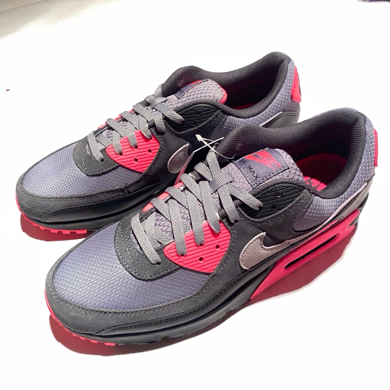 Nike Air Max 90 "Hyper Pink"
