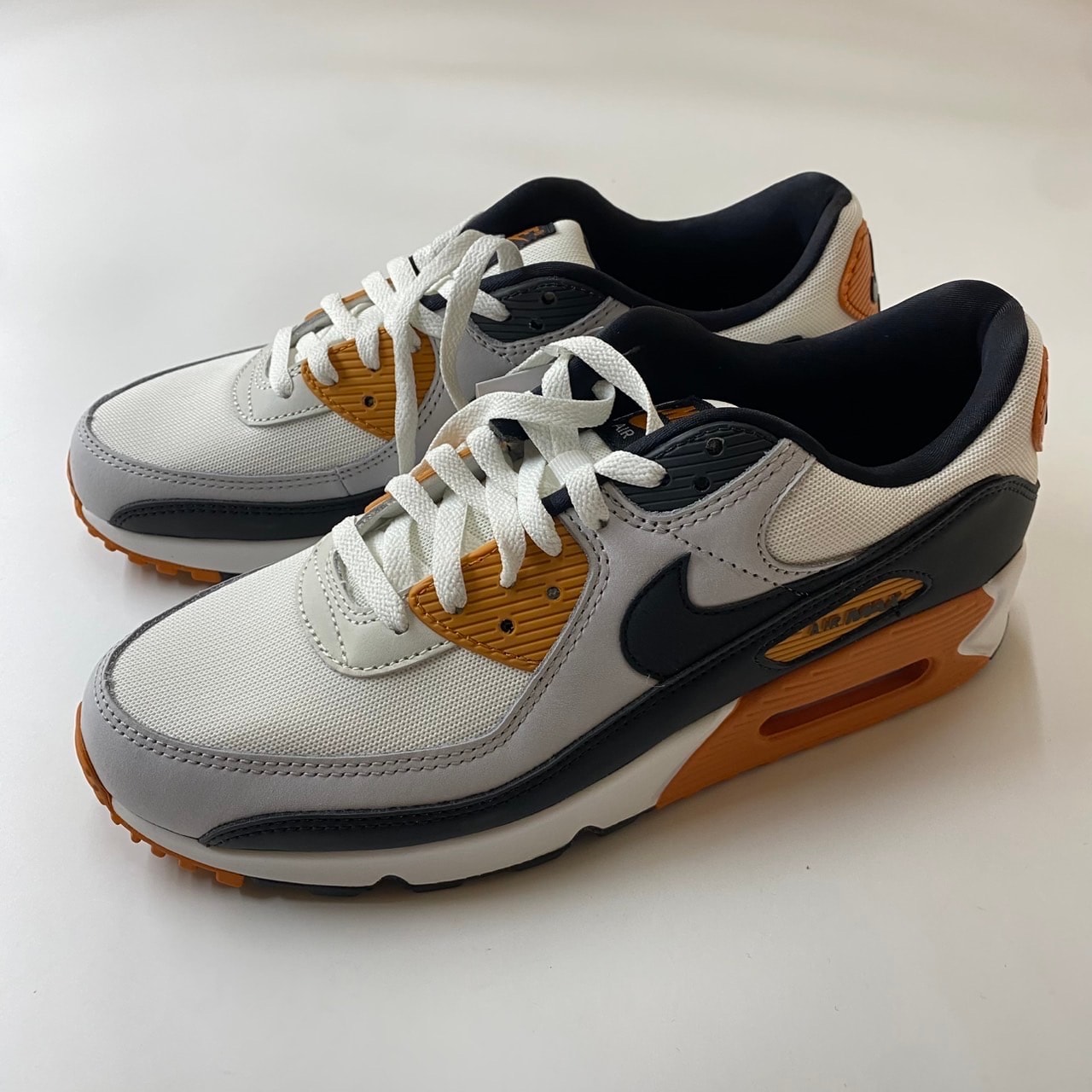 Nike Air Max 90 "Pure Platinum/Summit White/Black/Monarch"