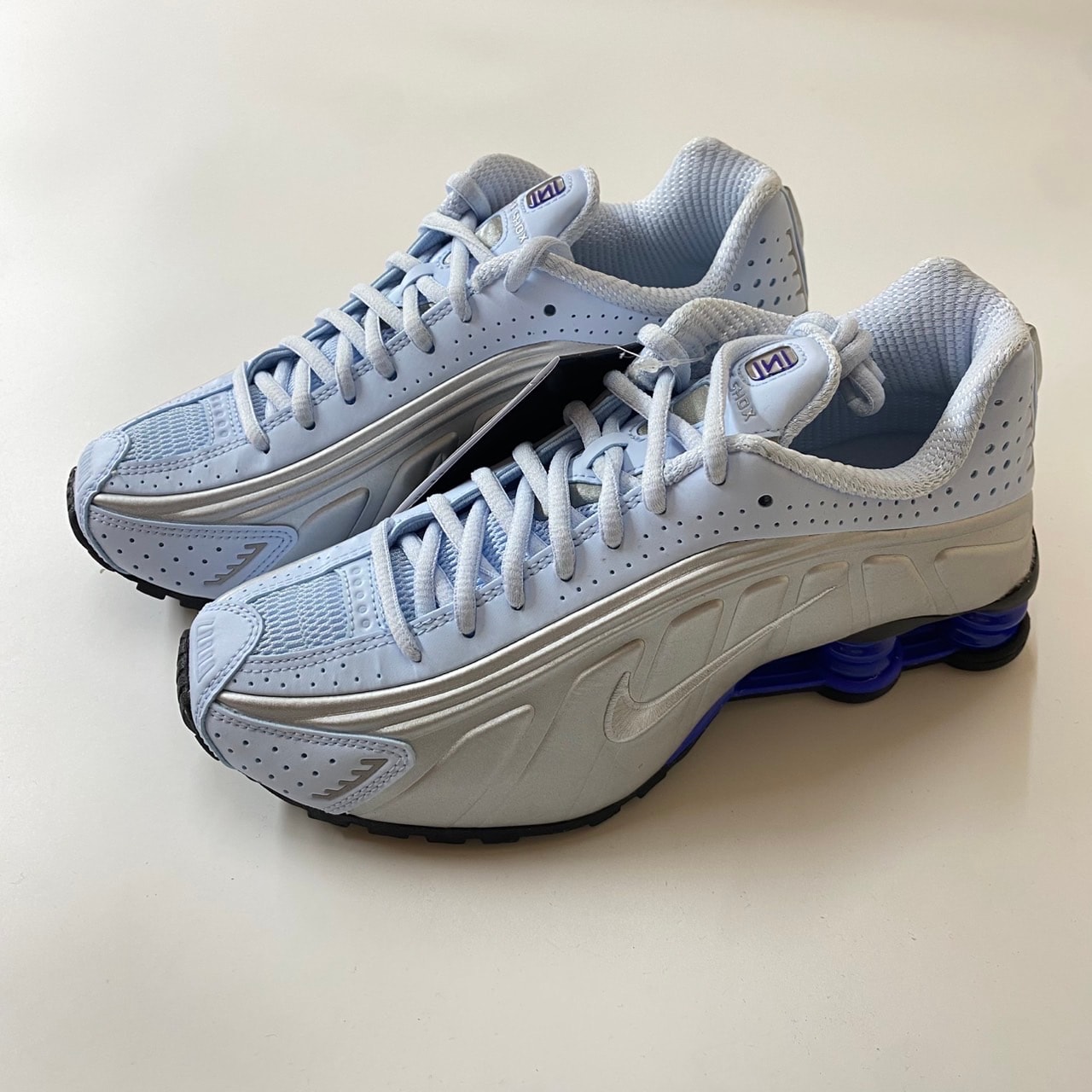 Nike Women's Shox R4 "Blue Tint/Racer Blue/Metallic Silver"