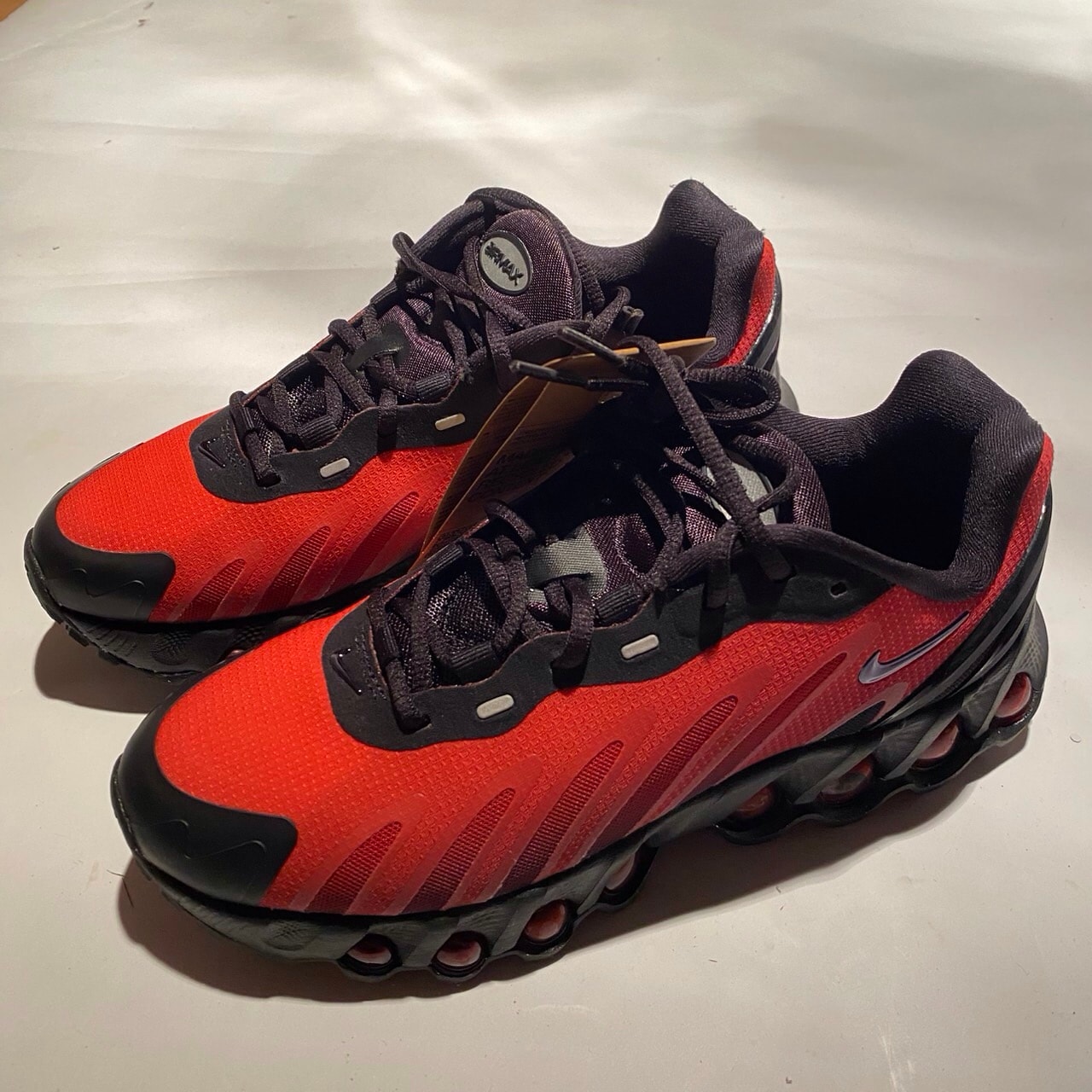 Nike GS Air Max DN8 "Black/University Red/Bright Crimson/Black"