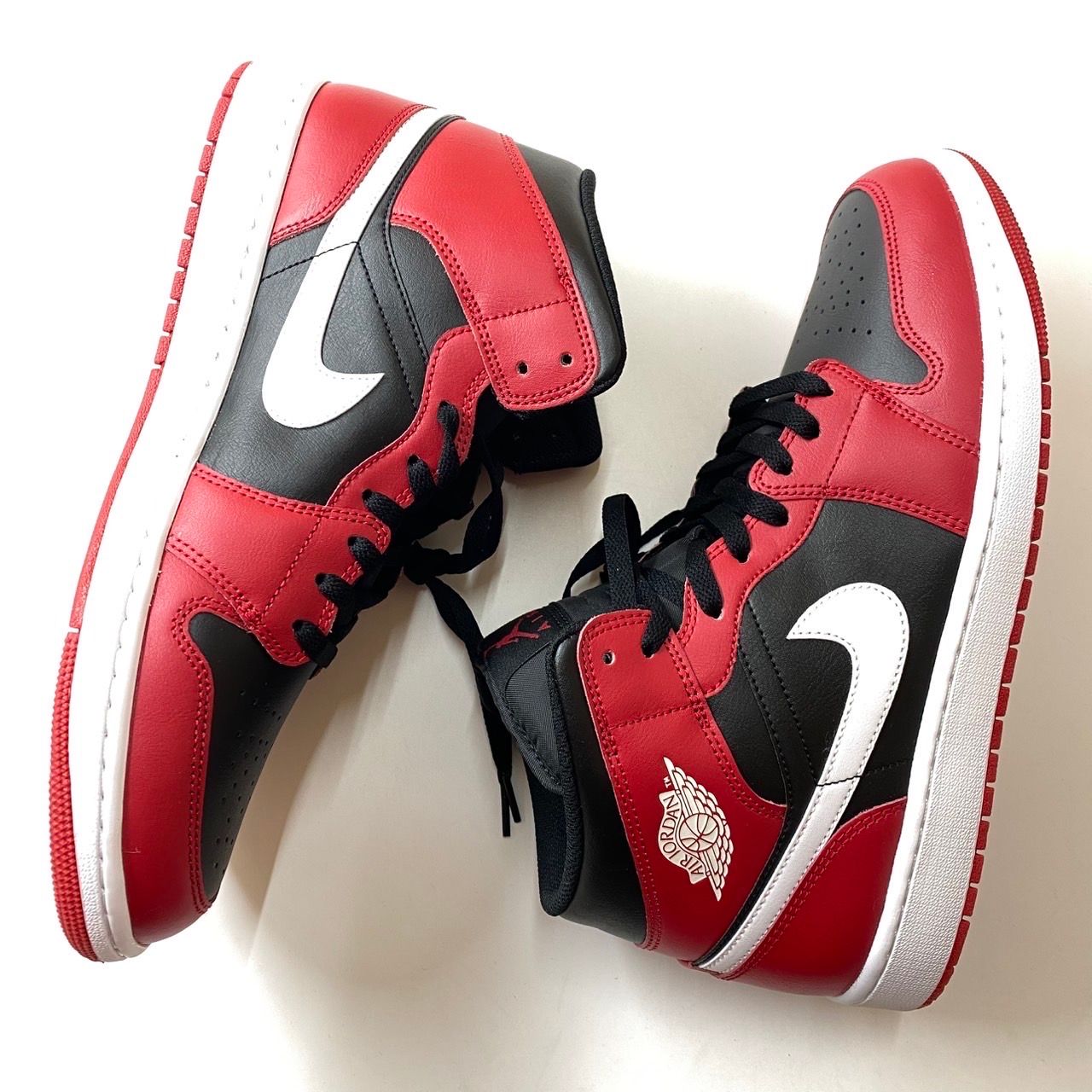 Nike Air Jordan 1 Mid "Gym Red/Black"
