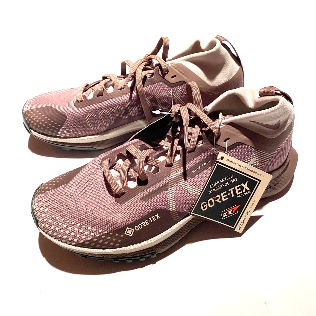 Nike Women's Pegasus Trail 4 GORE-TEX "Smokey Mauve/Saturn Gold"
