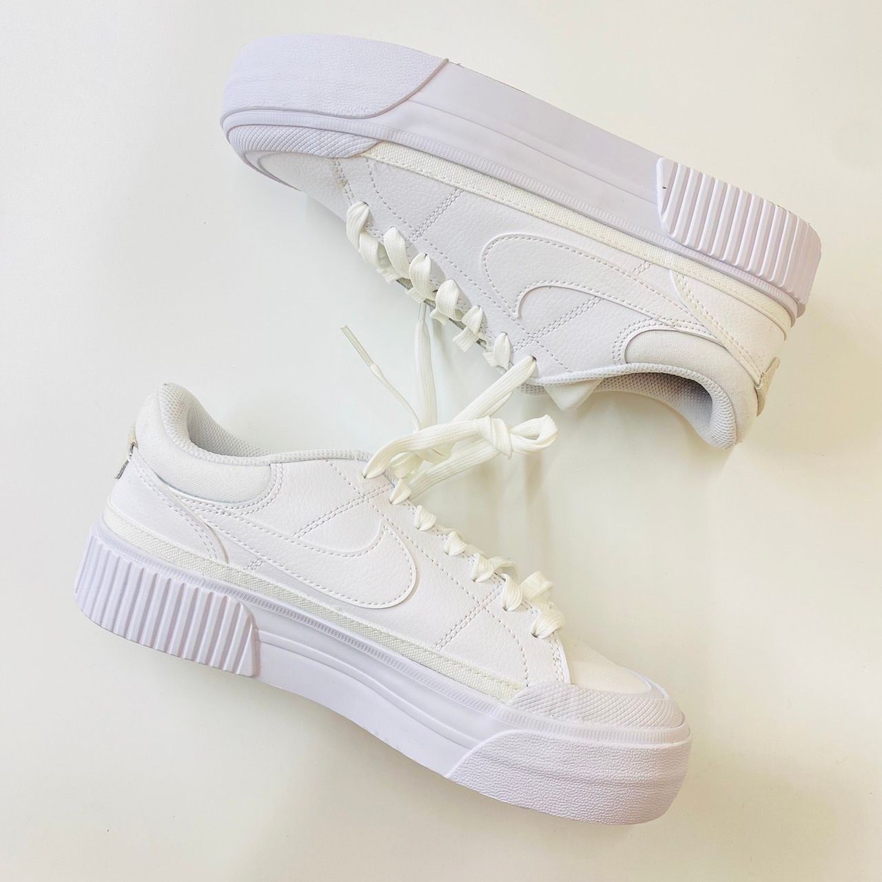 Nike Women's Court Legacy Lift "White"
