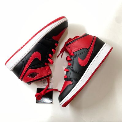 Nike GS Air Jordan 1 Mid "Bred Toe"
