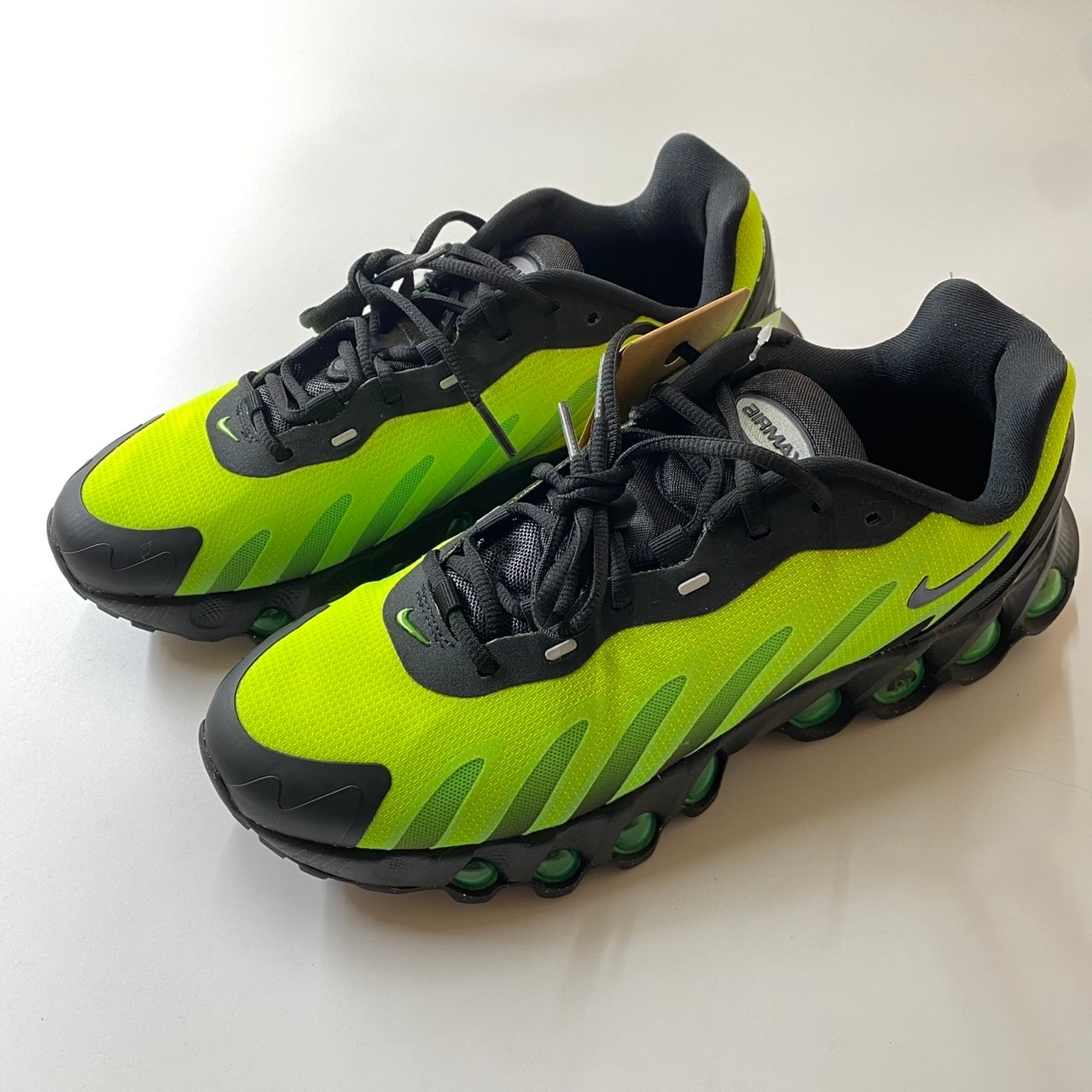 Nike GS Air Max DN8 "Black/Green Strike/Volt/Black"