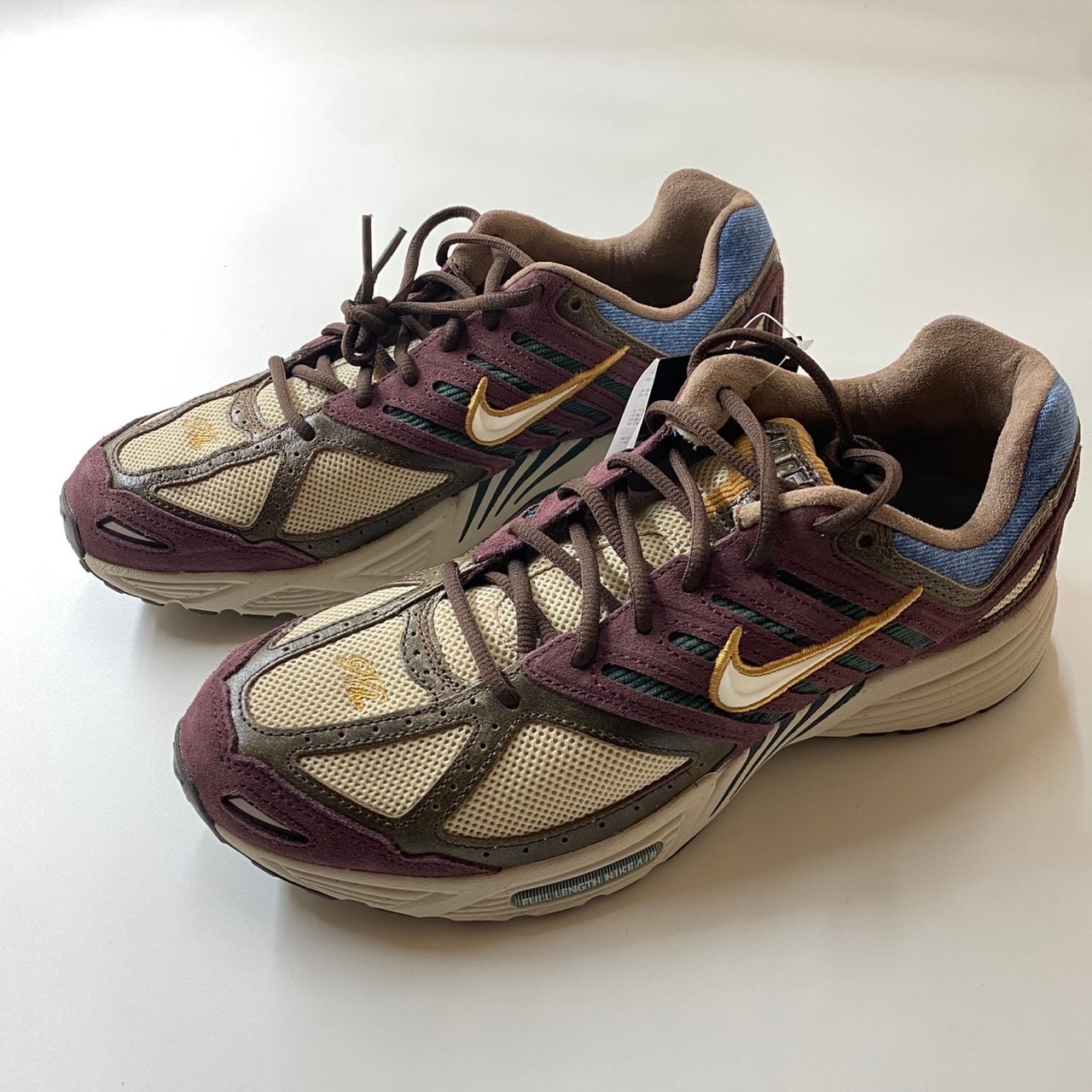 ナイキ ウィメンズ エアペガサス 2K5 "ライトオールウッドブラウン/バロックブラウン/セイル"