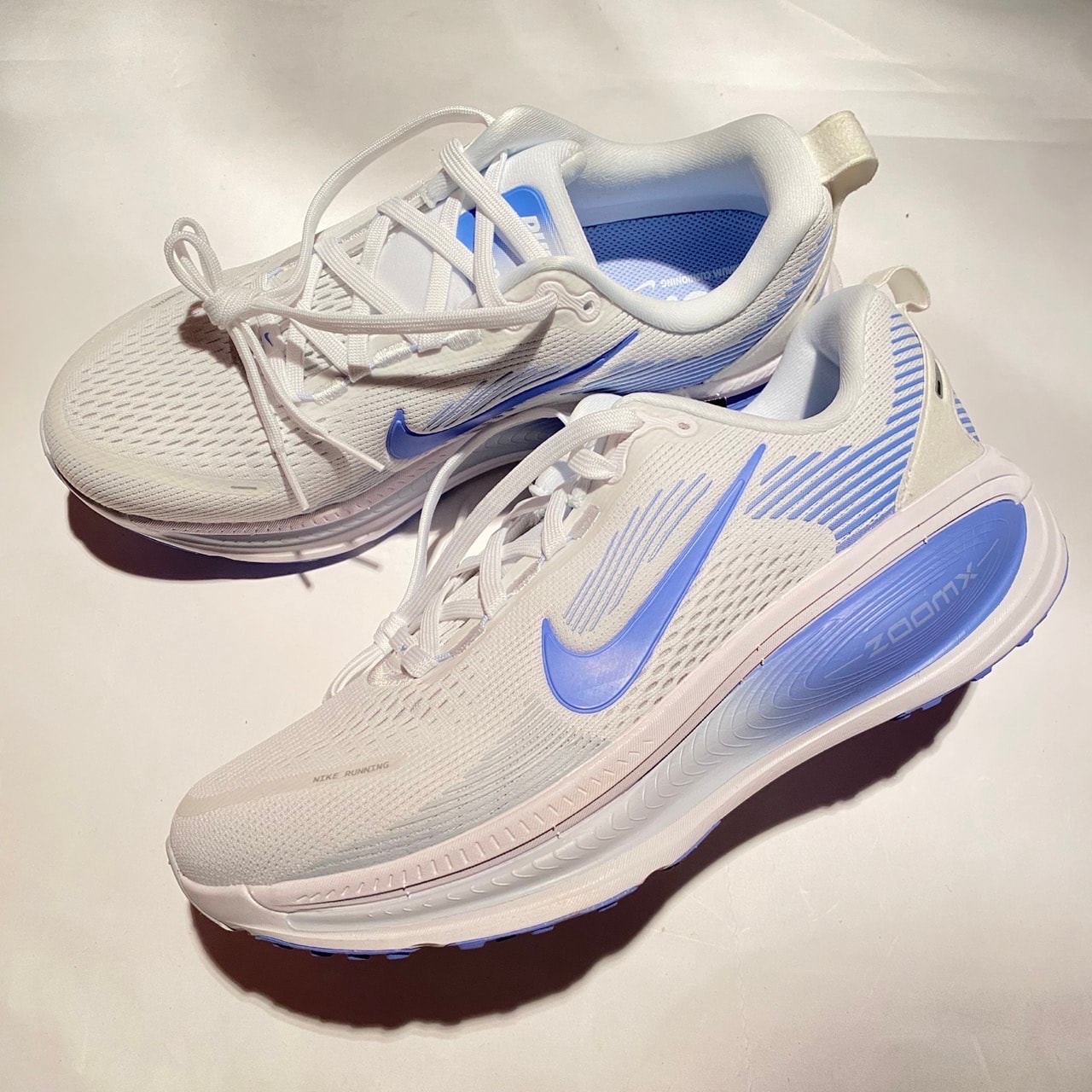 Nike Women's Vomero 18 "White/Football Grey/Royal Pulse"
