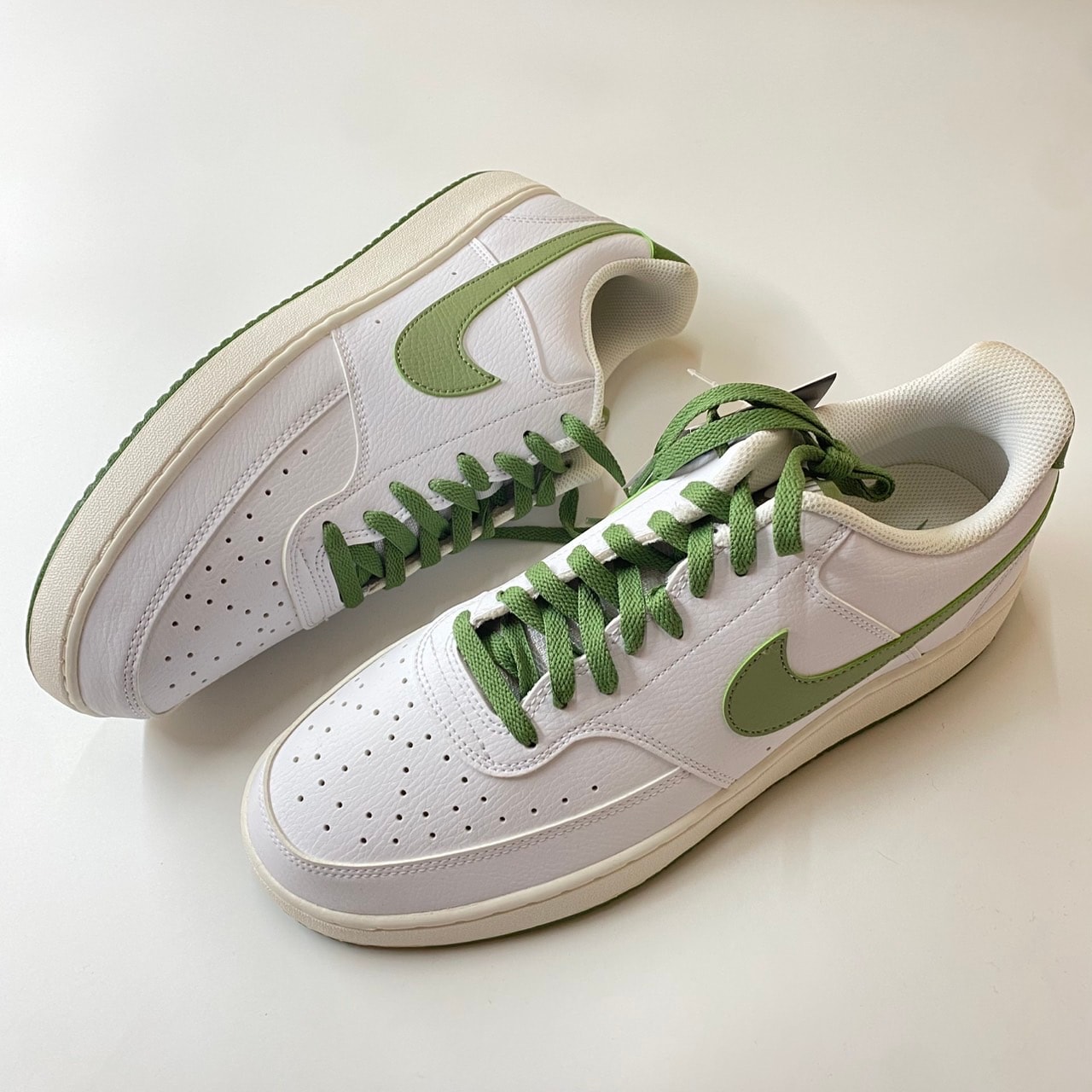 ナイキ ナイキ コートビジョン ロー "ホワイト/オイルグリーン/ツリーライン/セイル"