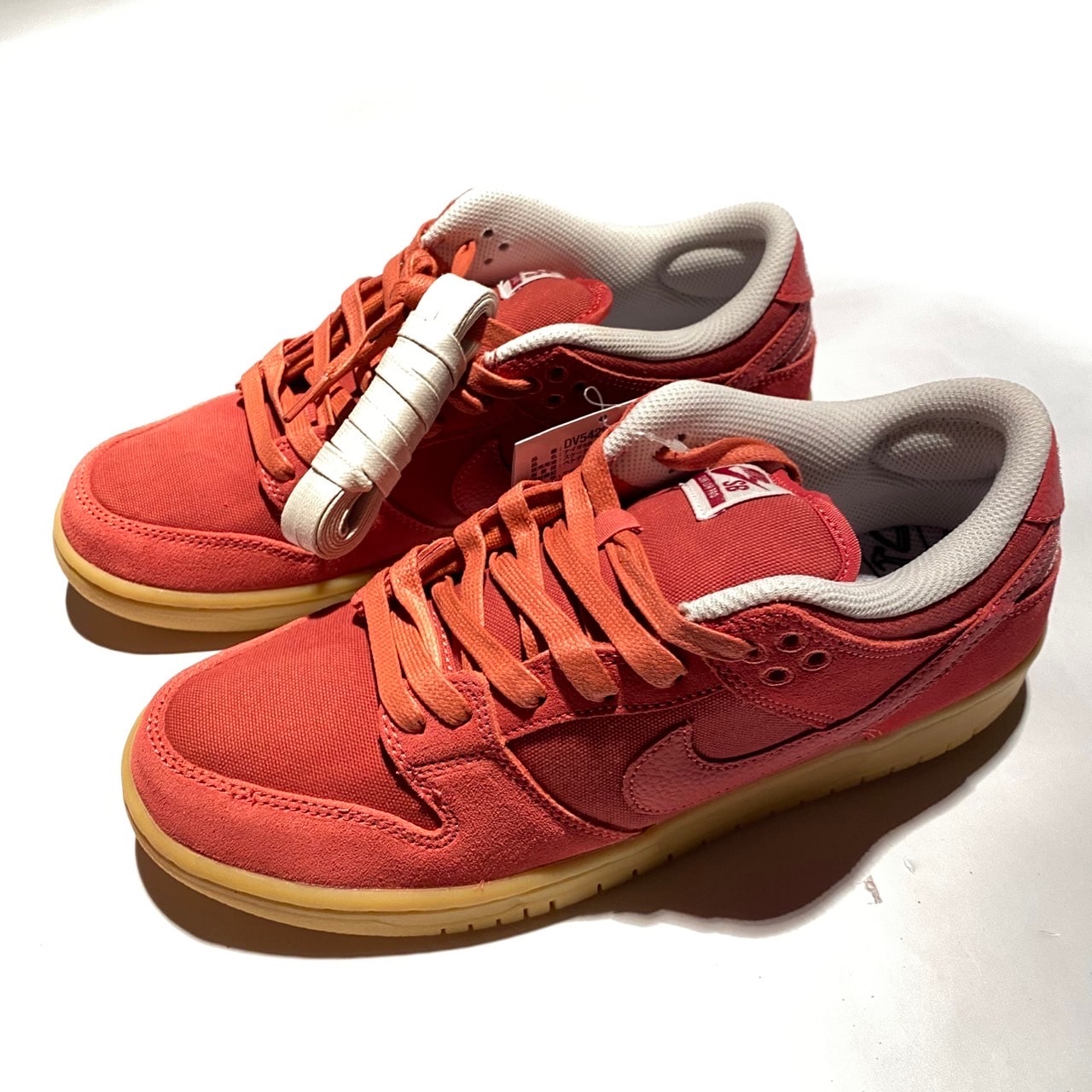 Nike SB Dunk Low "Adobe"