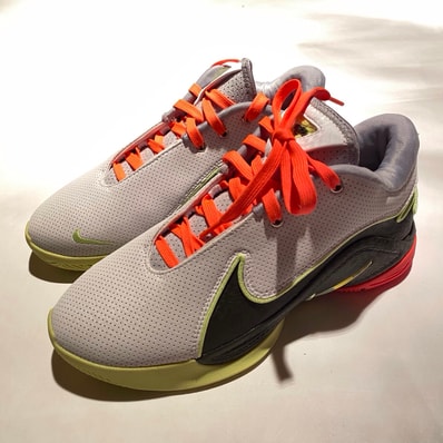Nike LeBron 22 "Crown Jewel" (FZ1094-101/FZ1095-101)