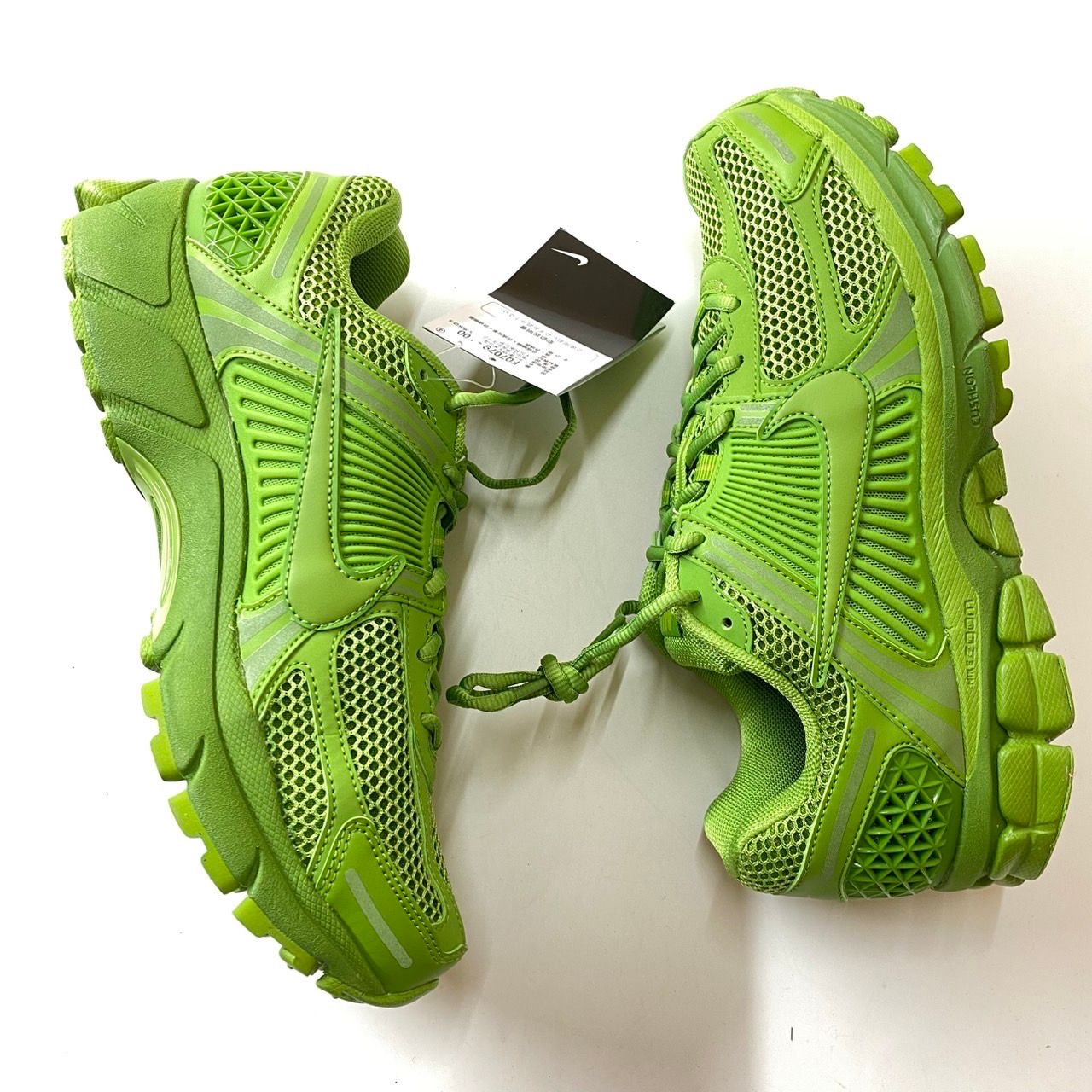 Nike Women's Zoom Vomero 5 "Chlorophyll and Altitude Green"